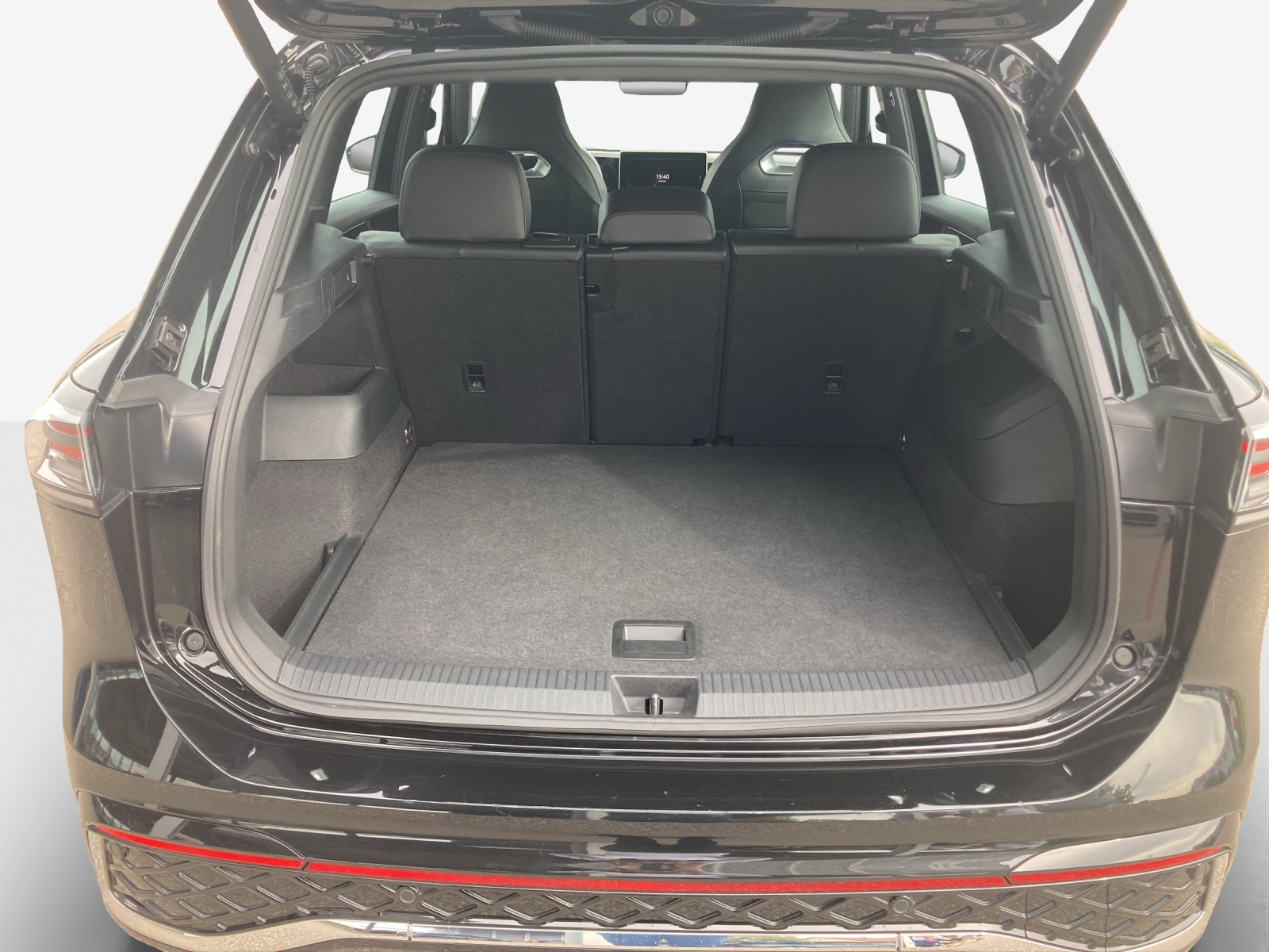 VW Tiguan 2.0 TSI DSG R-Line 4Motion-image-12