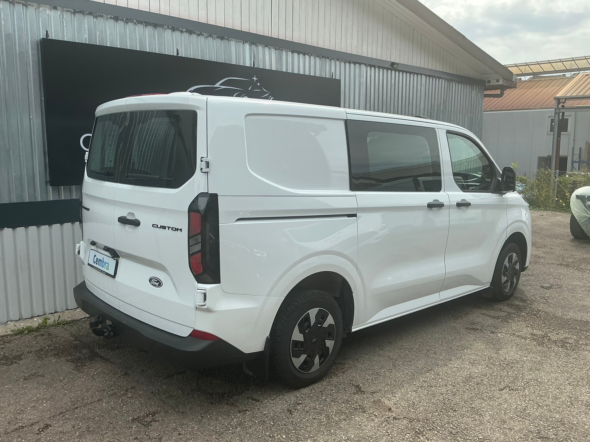 FORD Transit Custom Van PHEV 320 L1H1 MS-RT Automat-image-5
