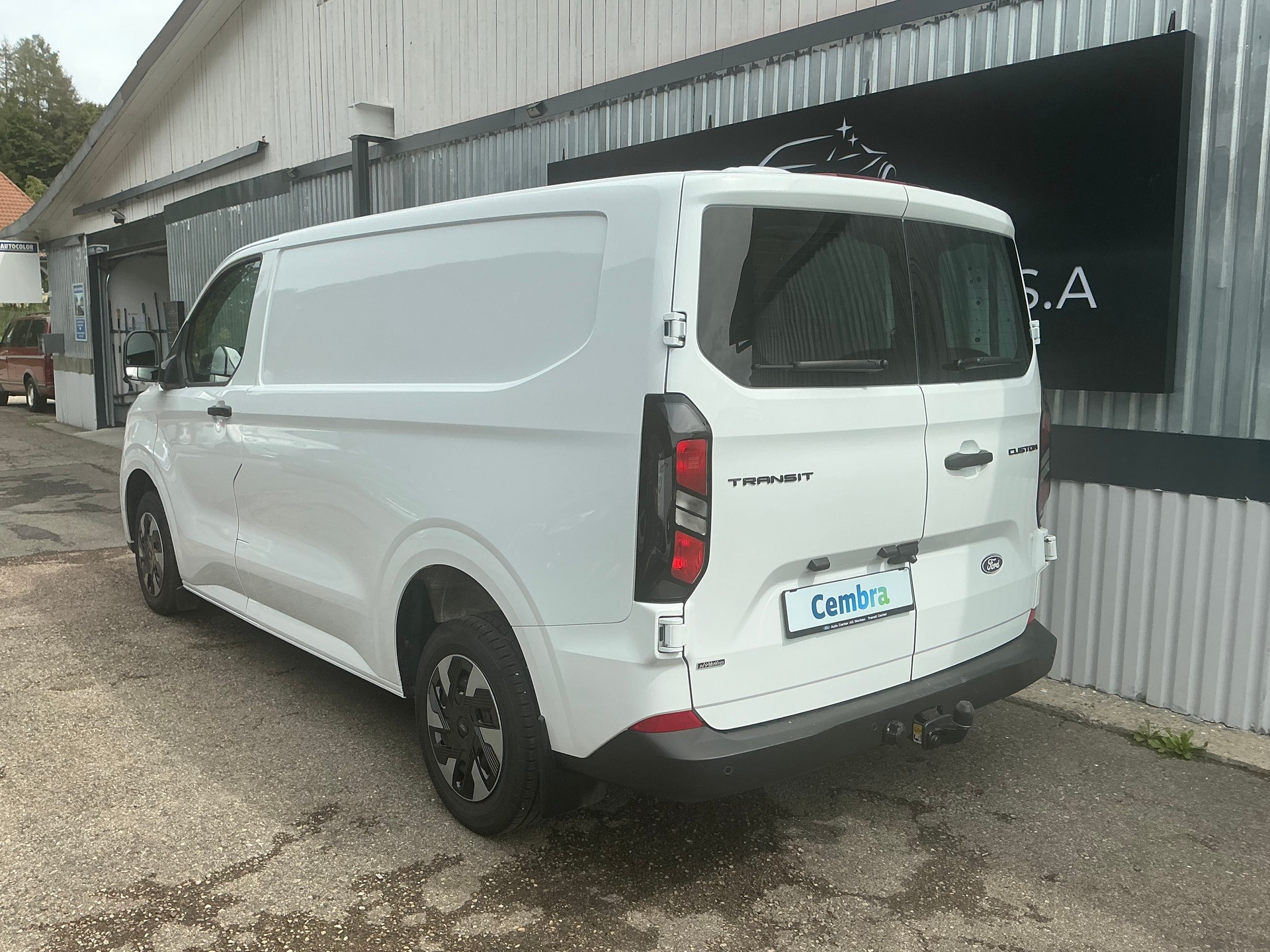 FORD Transit Custom Van PHEV 320 L1H1 MS-RT Automat-image-2