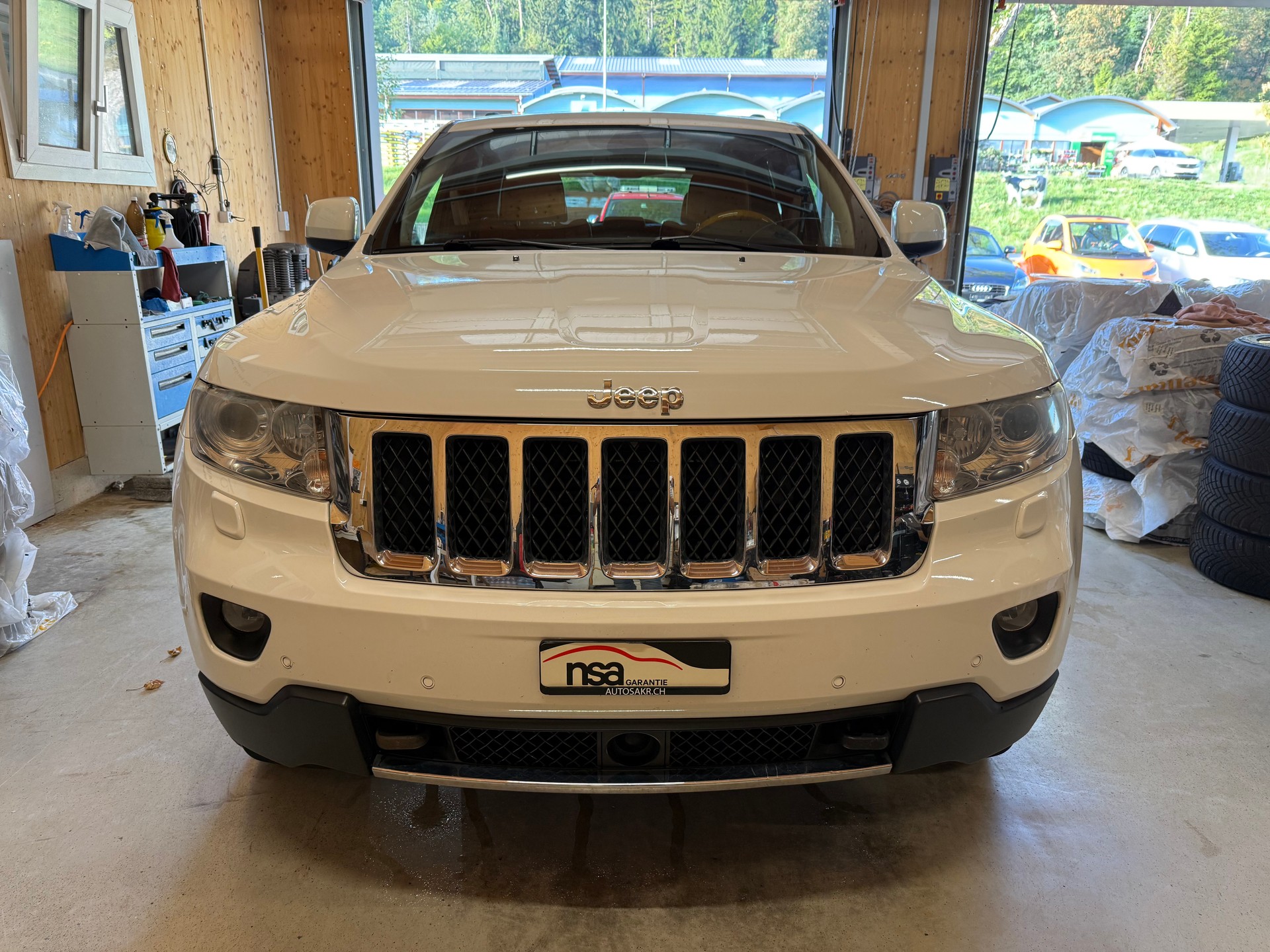 JEEP Grand Cherokee 3.0 CRD Overland Automatic-image-1