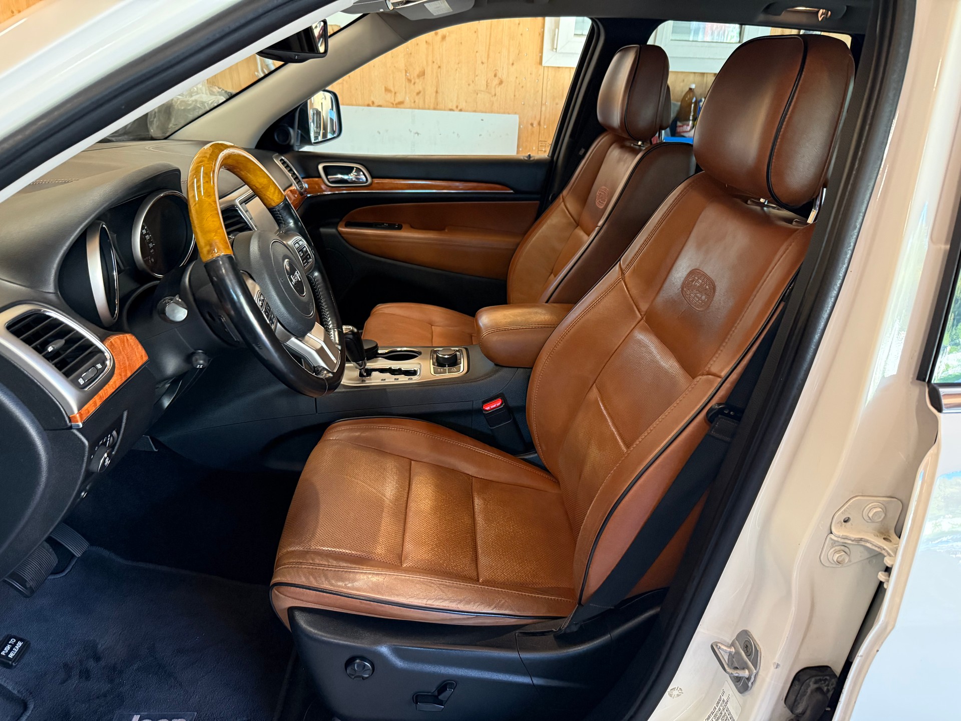 JEEP Grand Cherokee 3.0 CRD Overland Automatic-image-6