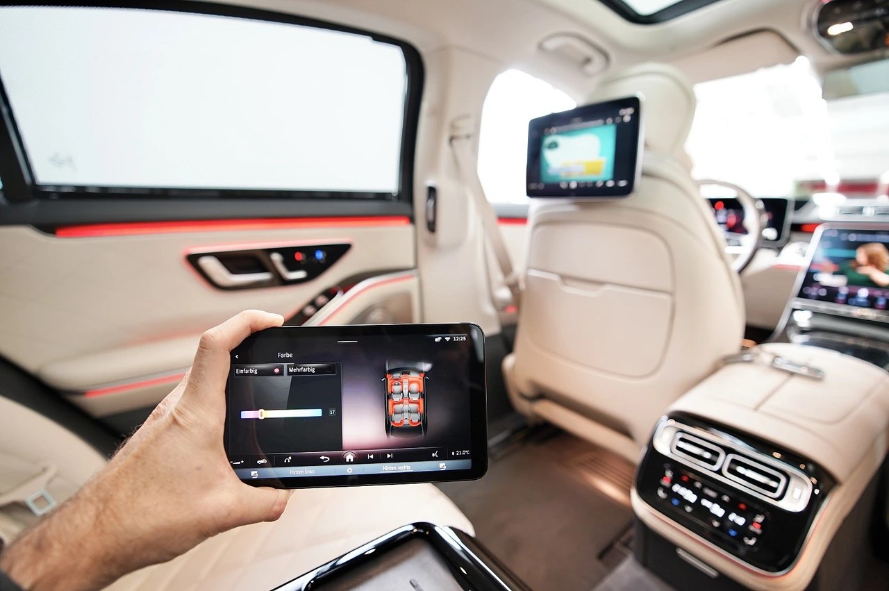 MERCEDES-BENZ S 450 L 4Matic AMG Line 9G-Tronic-image-26