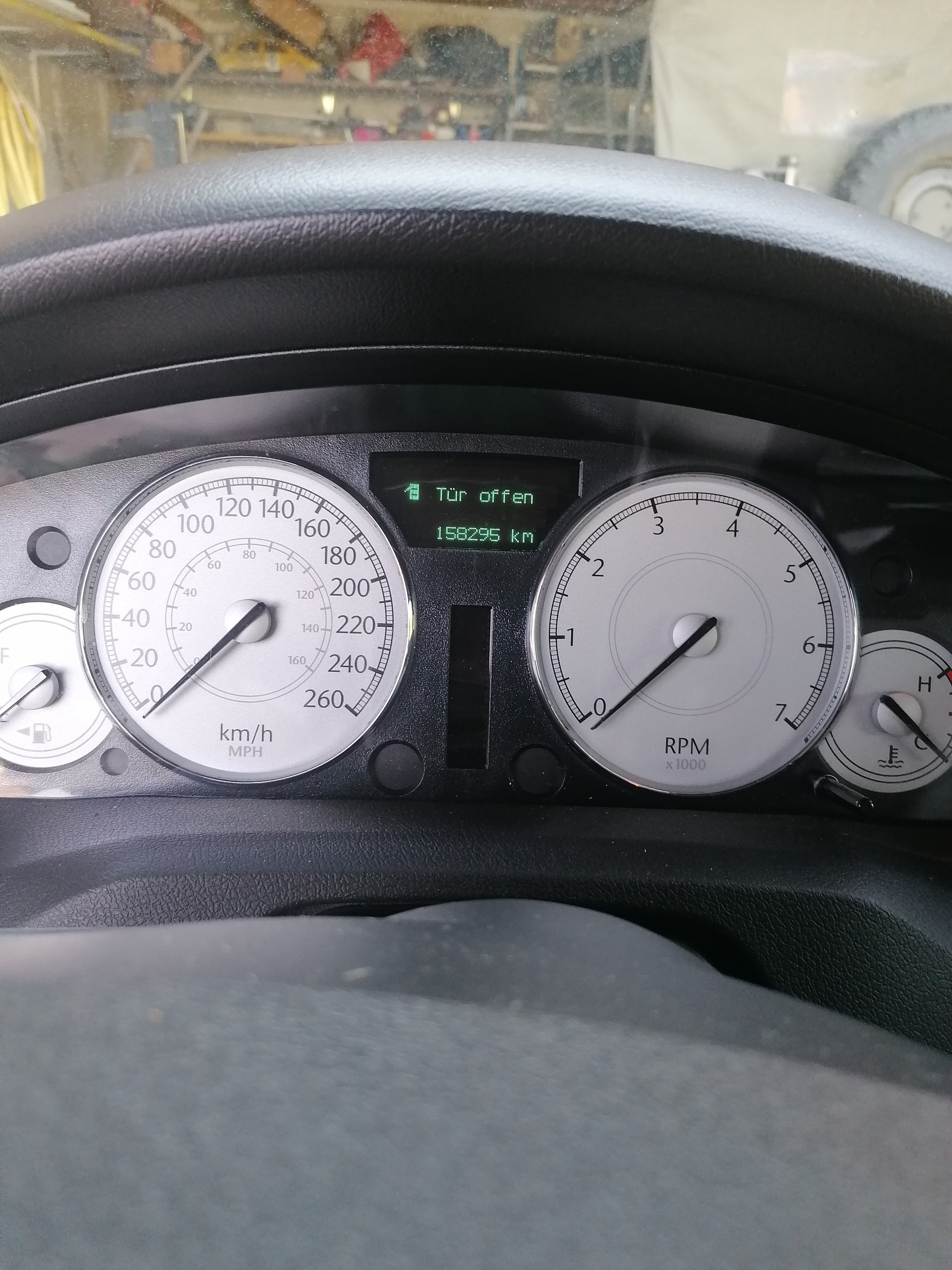 CHRYSLER 5.7 V8 HEMI AWD-image-2