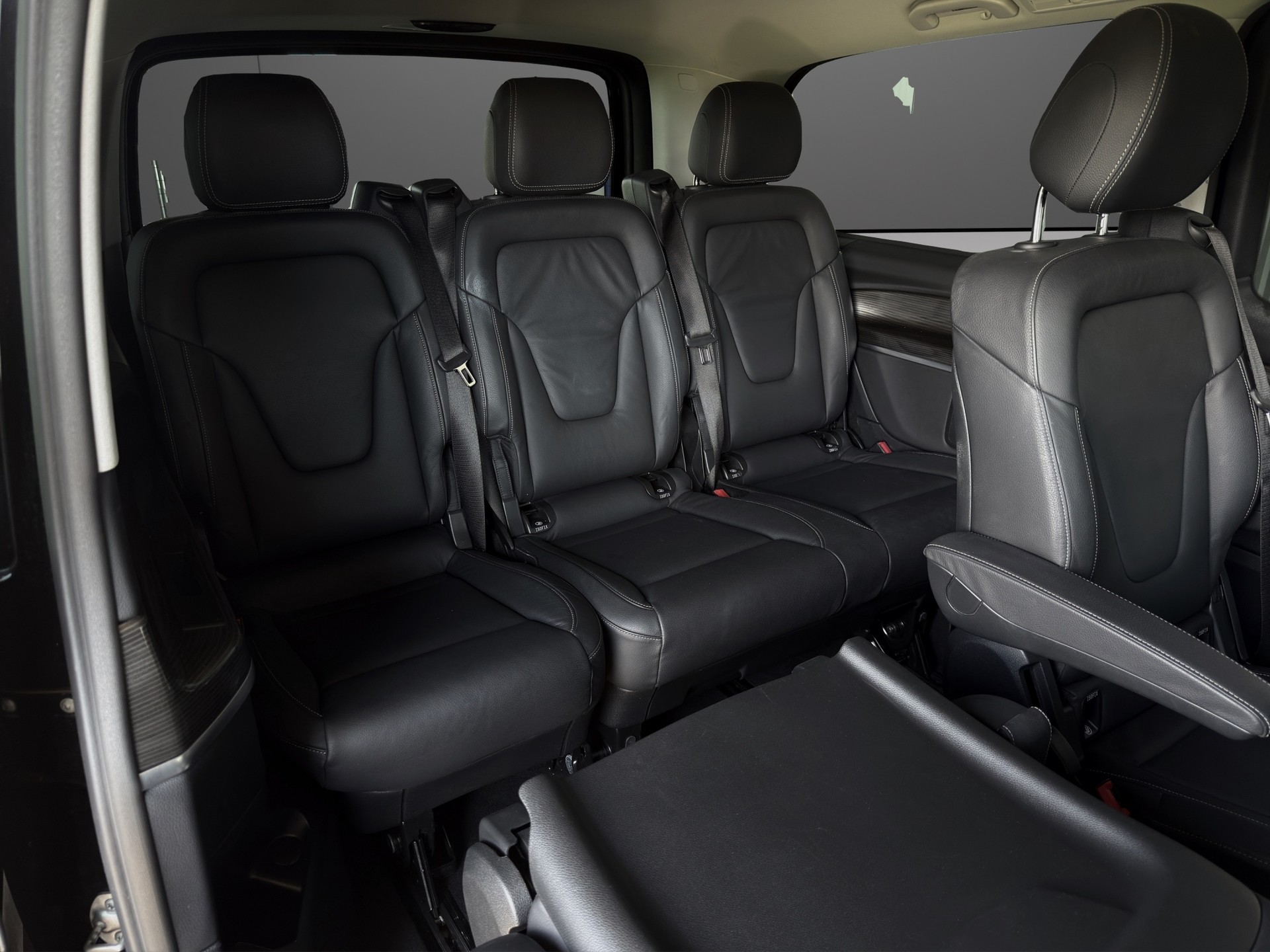 MERCEDES-BENZ V 250 d lang Avantgarde 4Matic G-Tronic-image-12