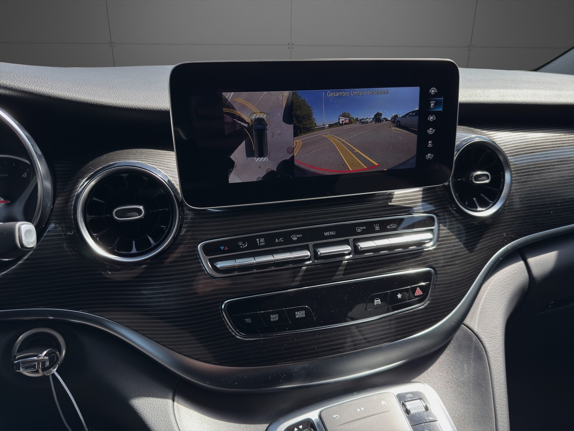 MERCEDES-BENZ V 250 d lang Avantgarde 4Matic G-Tronic-image-16