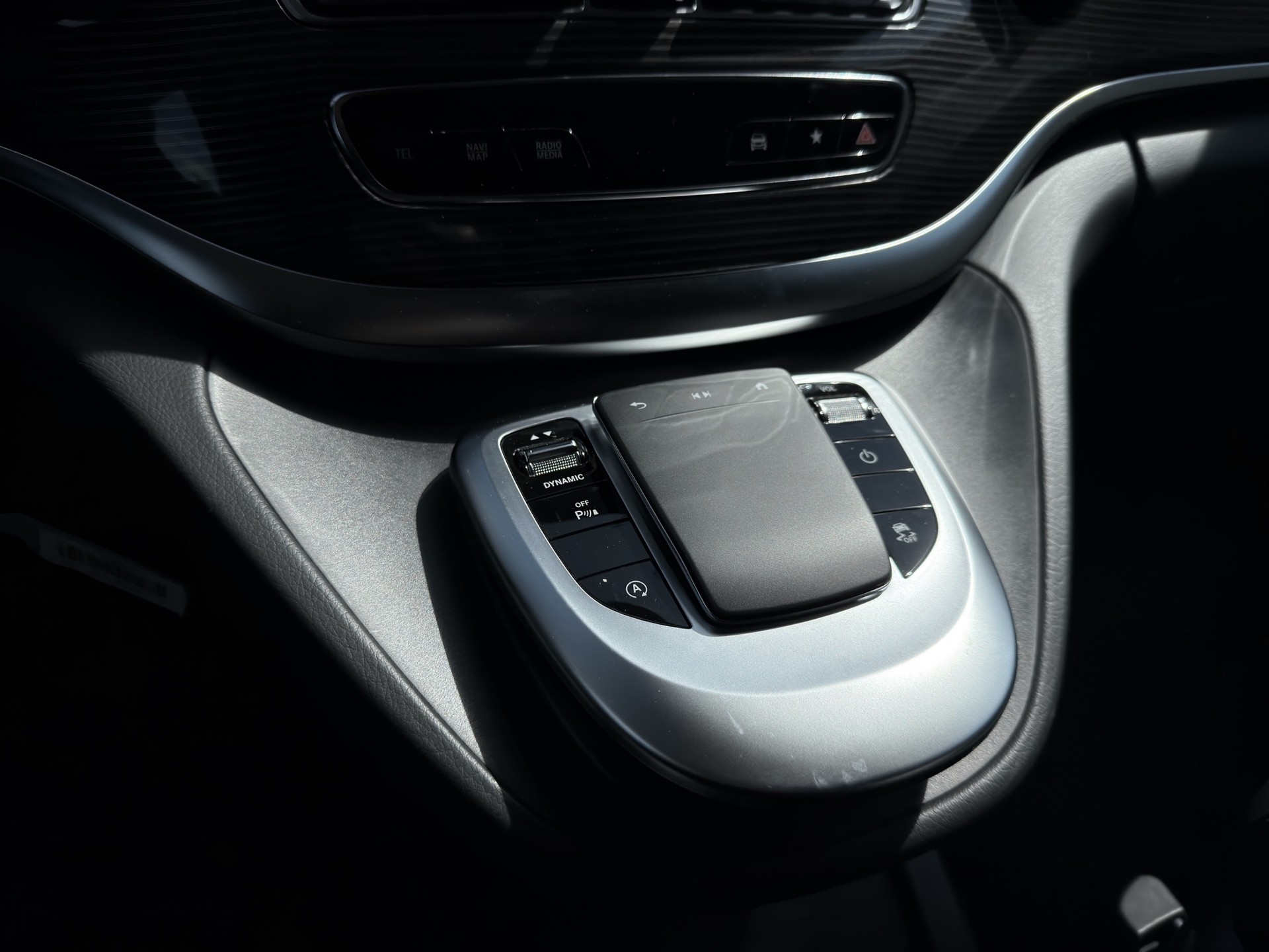 MERCEDES-BENZ V 250 d lang Avantgarde 4Matic G-Tronic-image-18