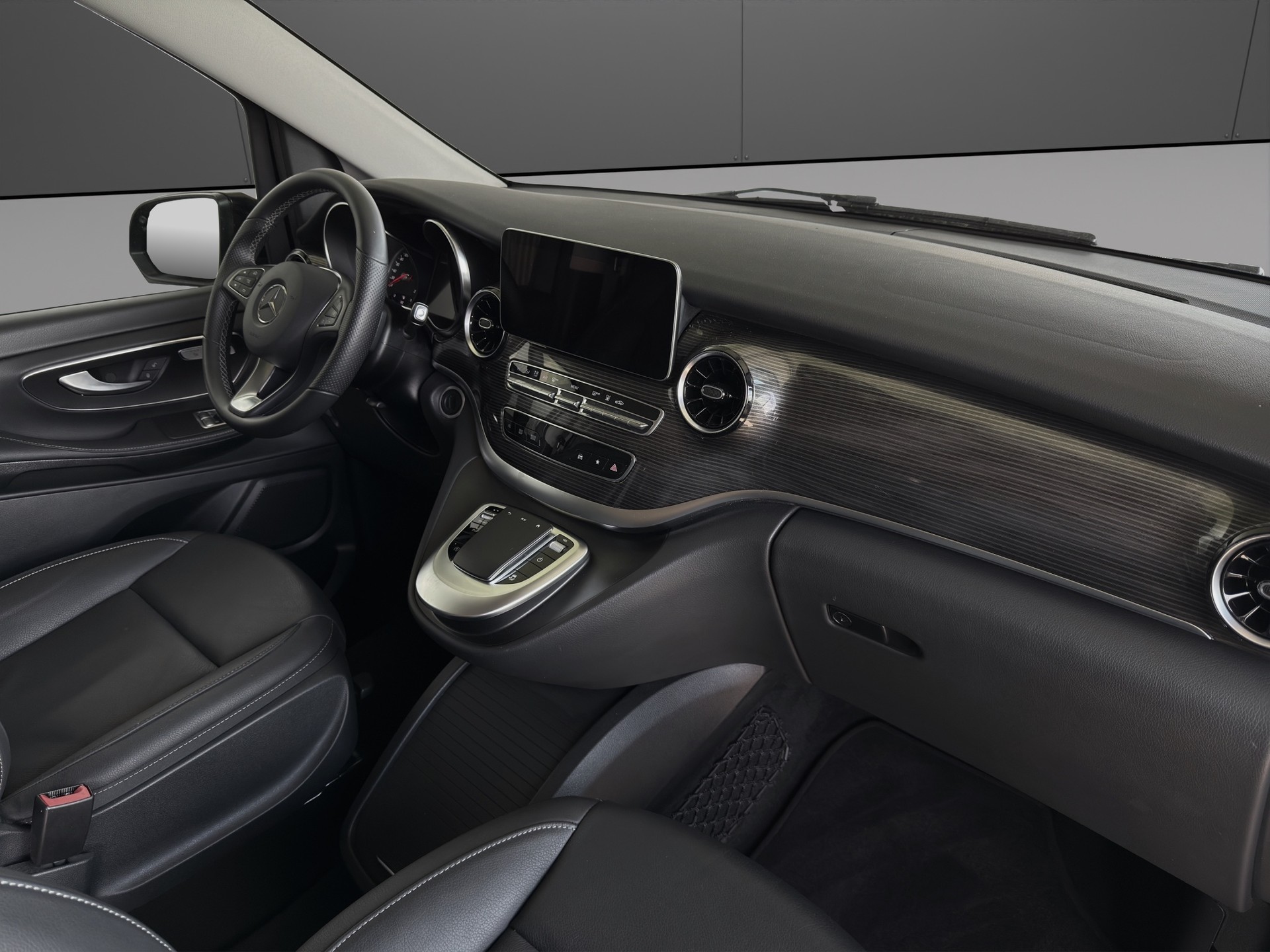 MERCEDES-BENZ V 250 d lang Avantgarde 4Matic G-Tronic-image-14