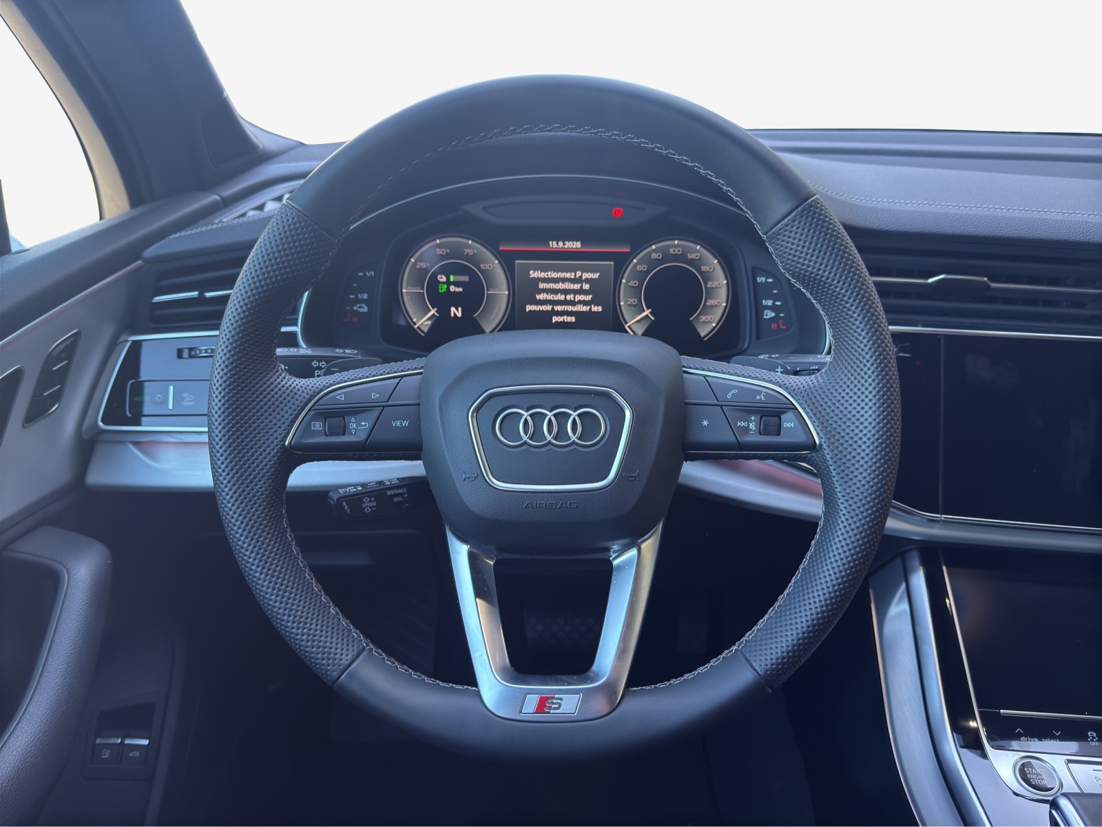 AUDI Q7 55 TFSI e quattro PHEV S line tiptronic-image-10
