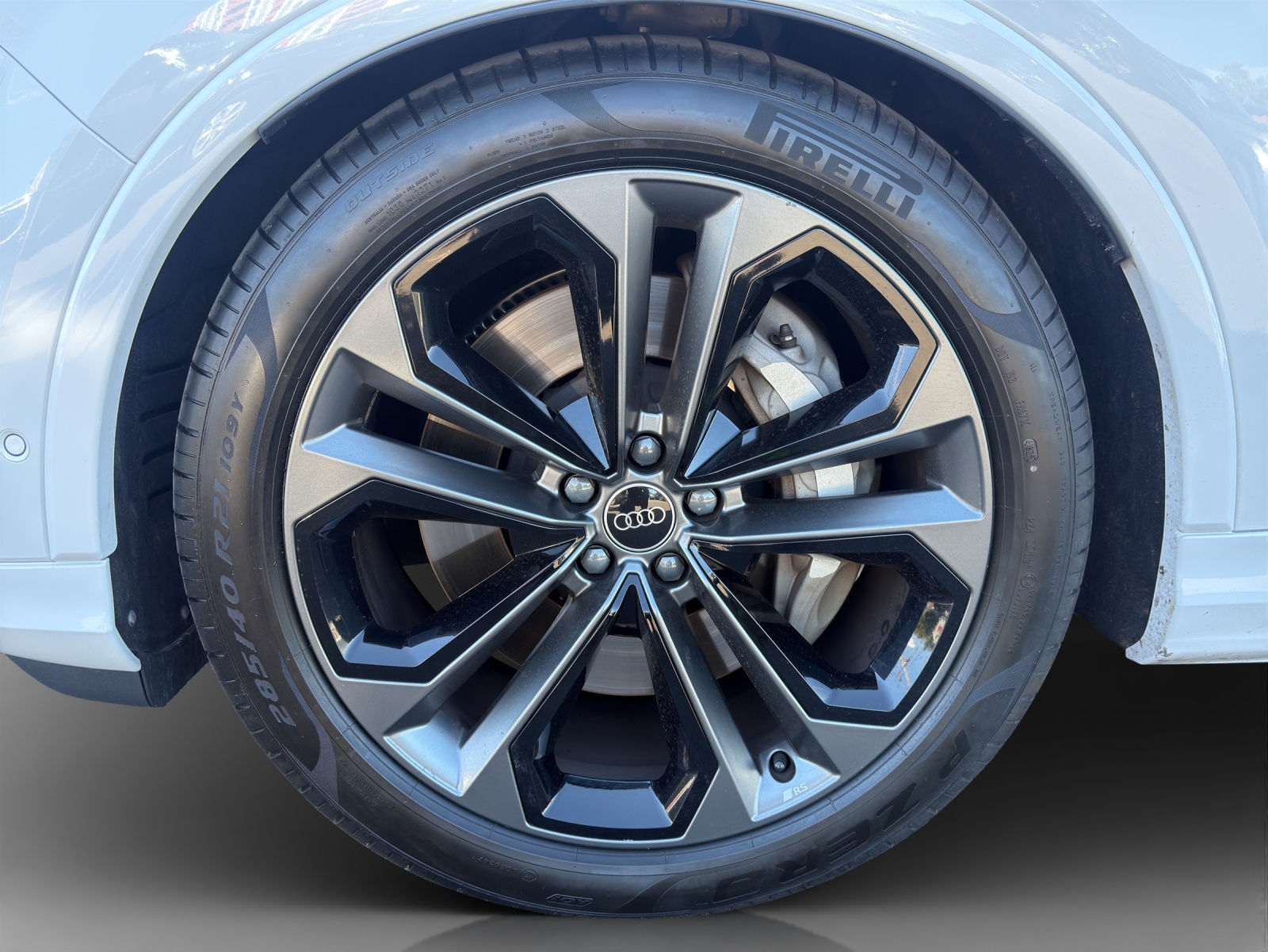AUDI Q7 55 TFSI e quattro PHEV S line tiptronic-image-13