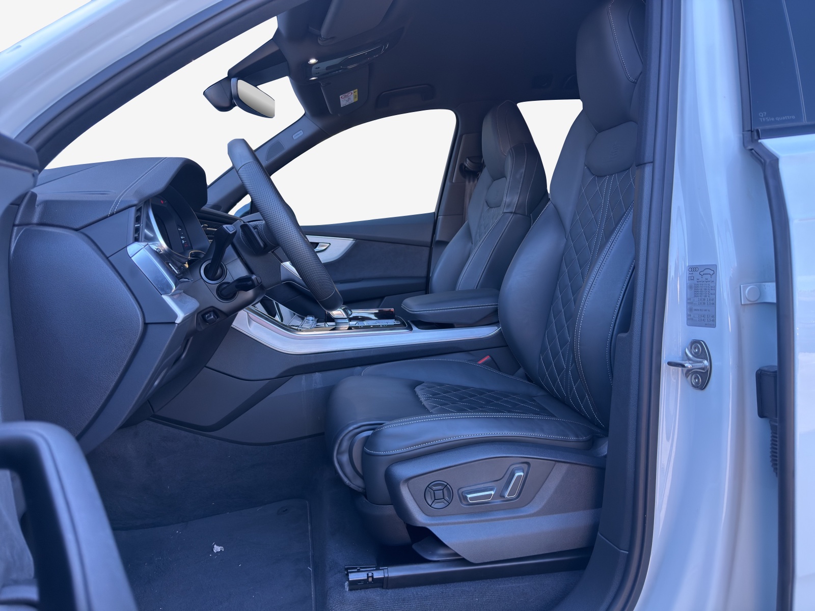 AUDI Q7 55 TFSI e quattro PHEV S line tiptronic-image-7