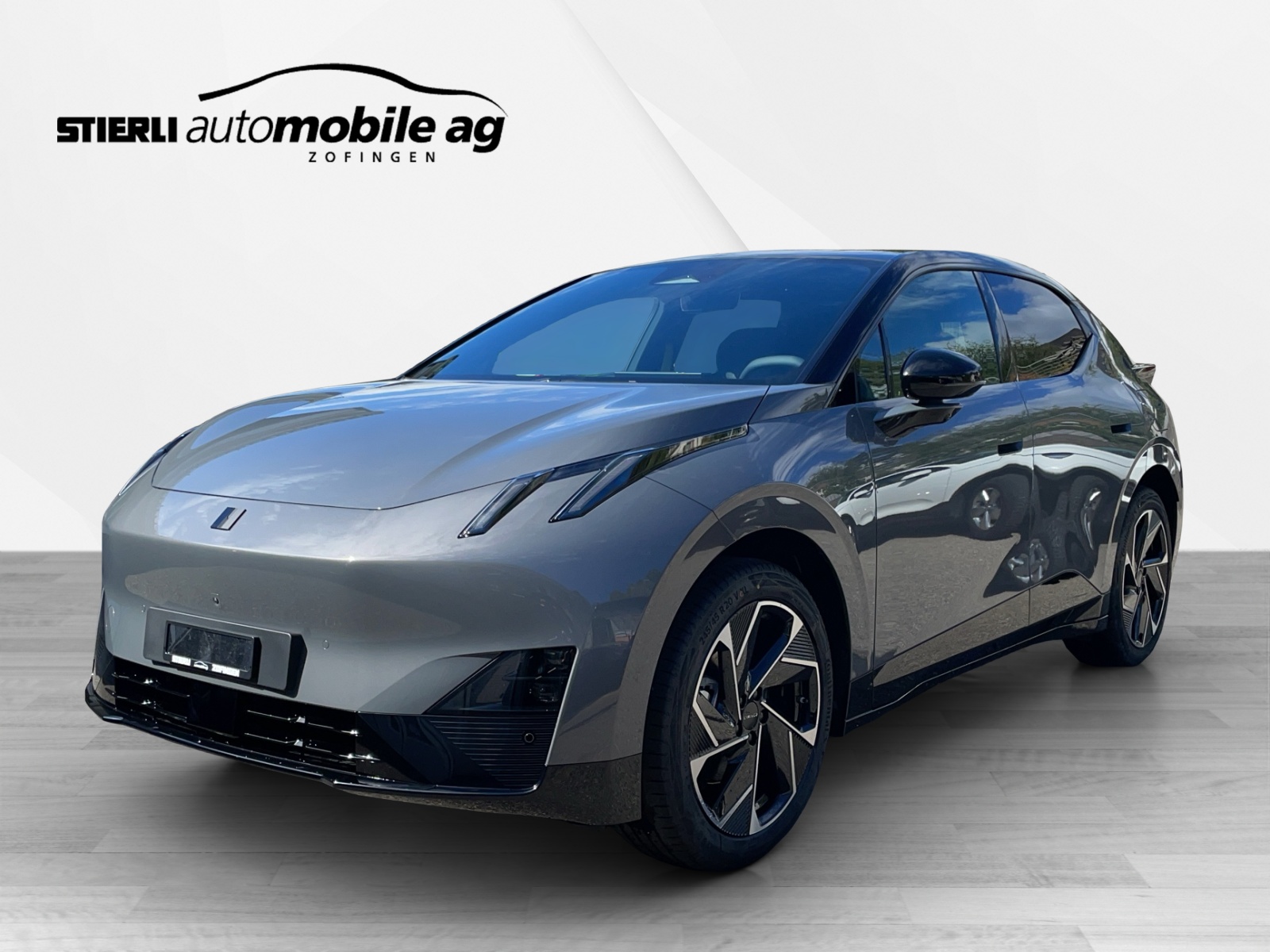 LYNK & CO 02-image-0