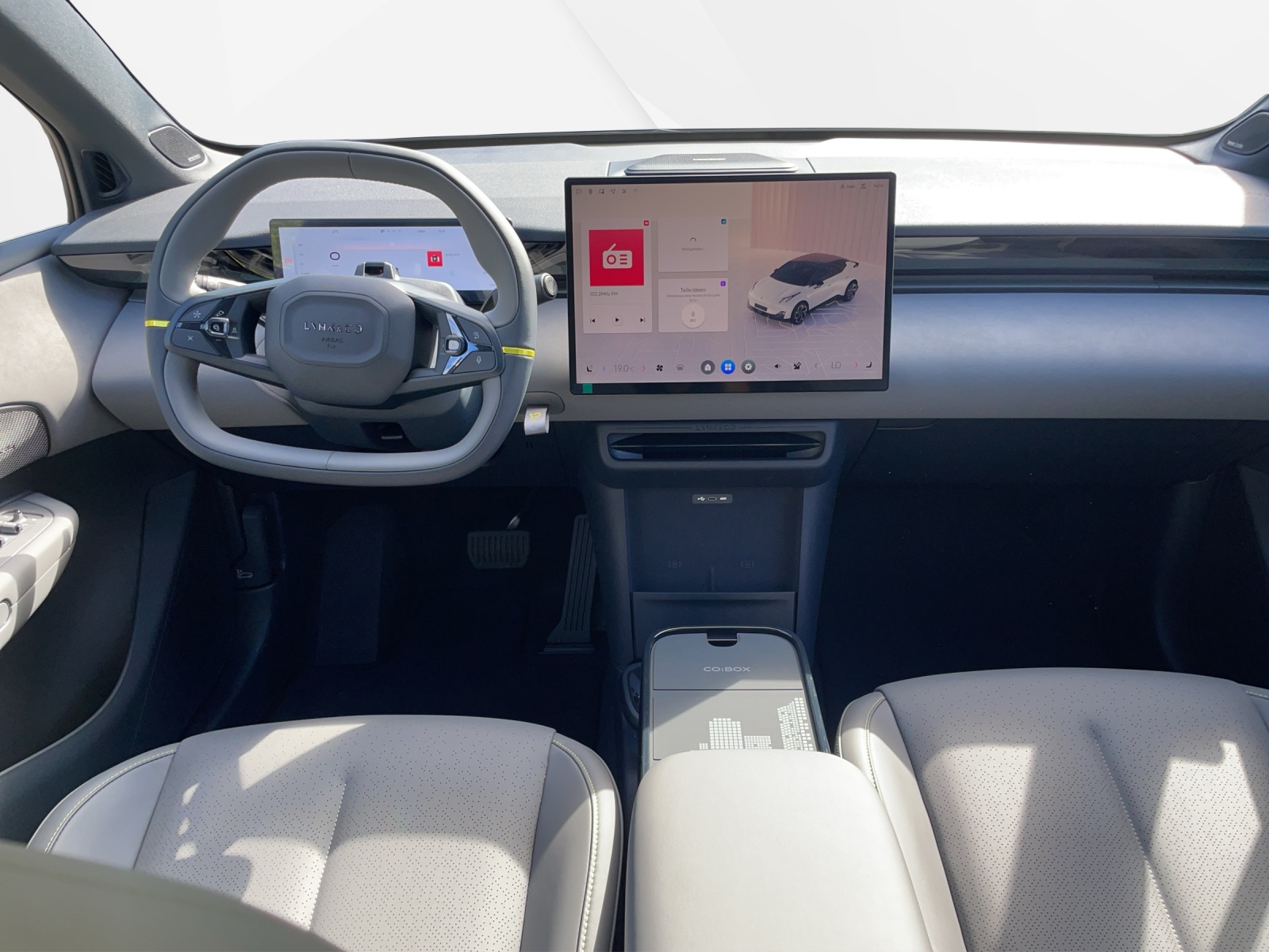 LYNK & CO 02-image-10