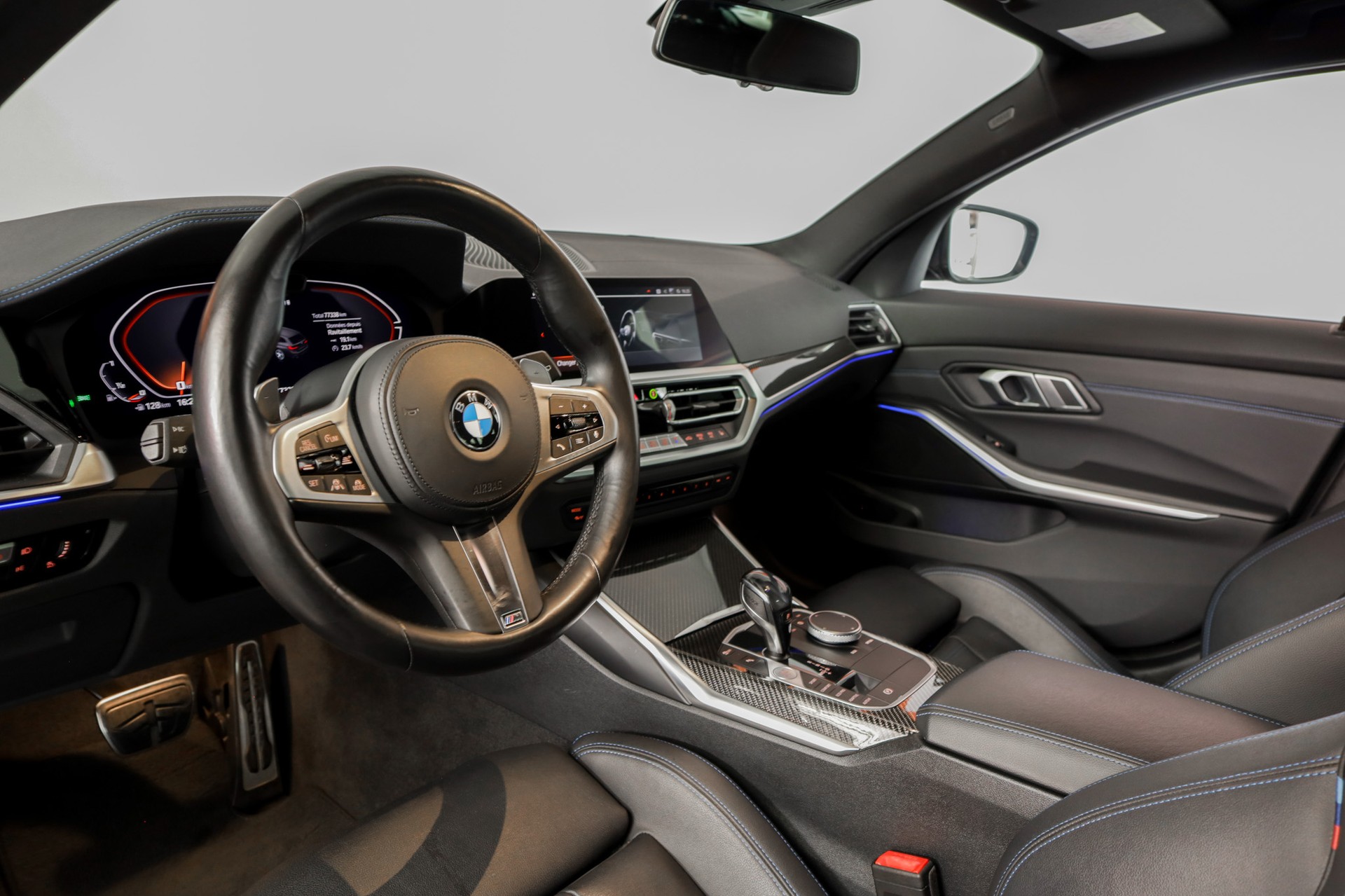 BMW M340i xDrive 48V Touring Steptronic-image-10
