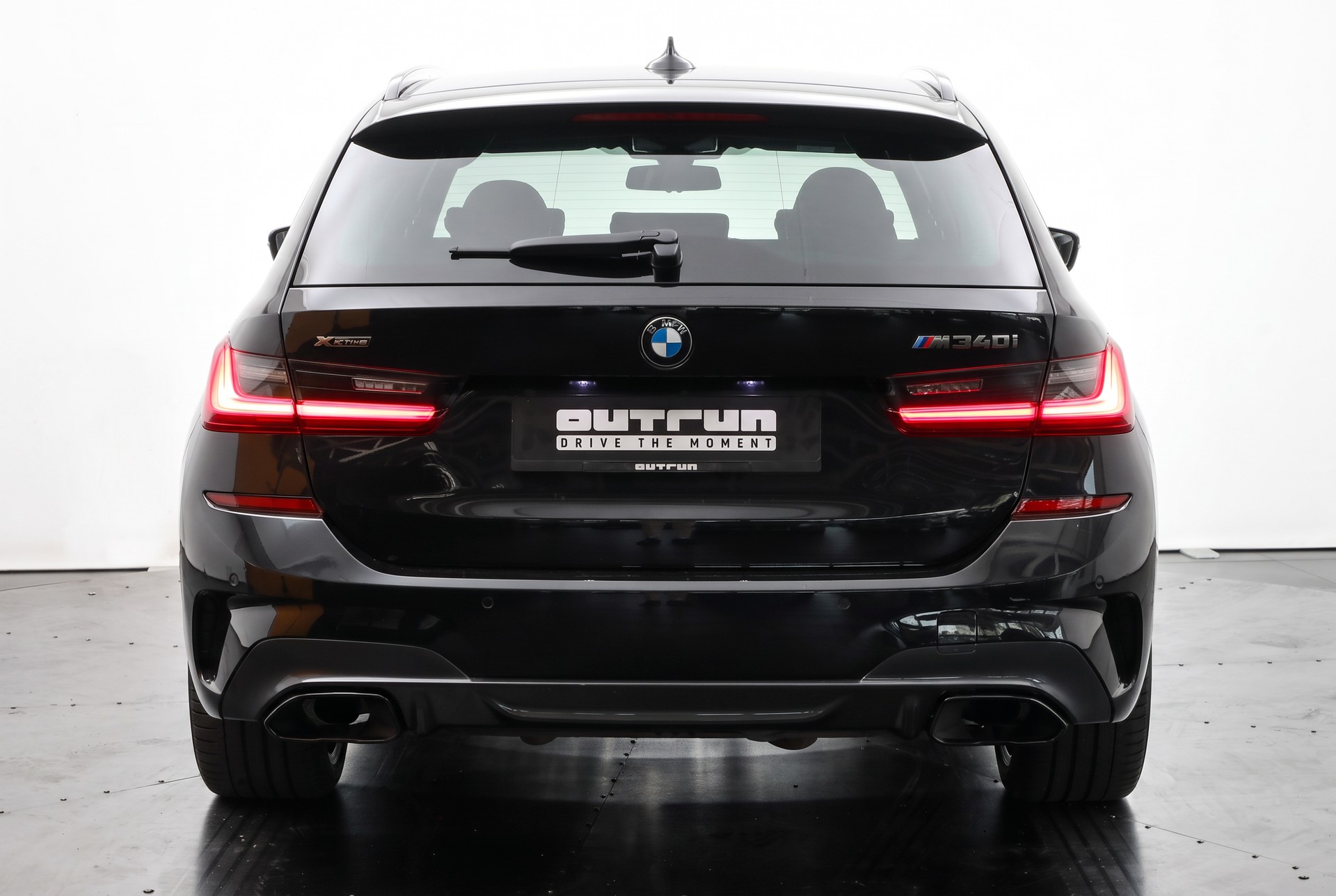 BMW M340i xDrive 48V Touring Steptronic-image-2