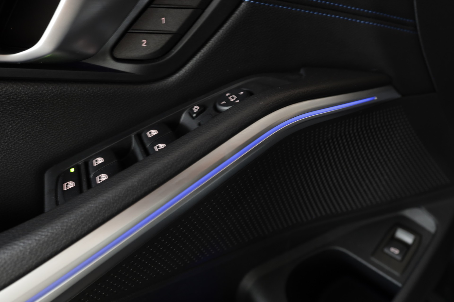 BMW M340i xDrive 48V Touring Steptronic-image-15