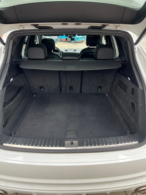 PORSCHE Cayenne-image-8