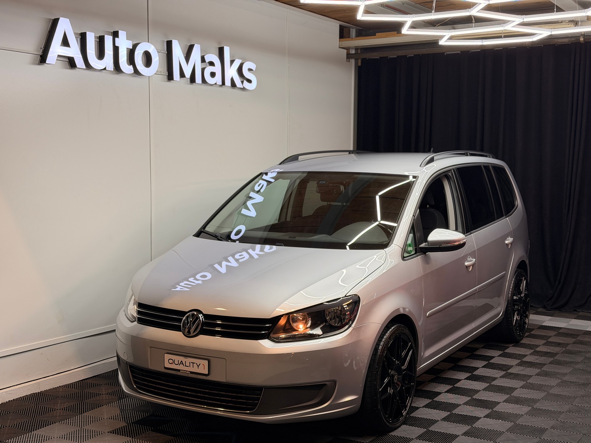 VW Touran 2.0 TDI Comfortline DSG-image-0