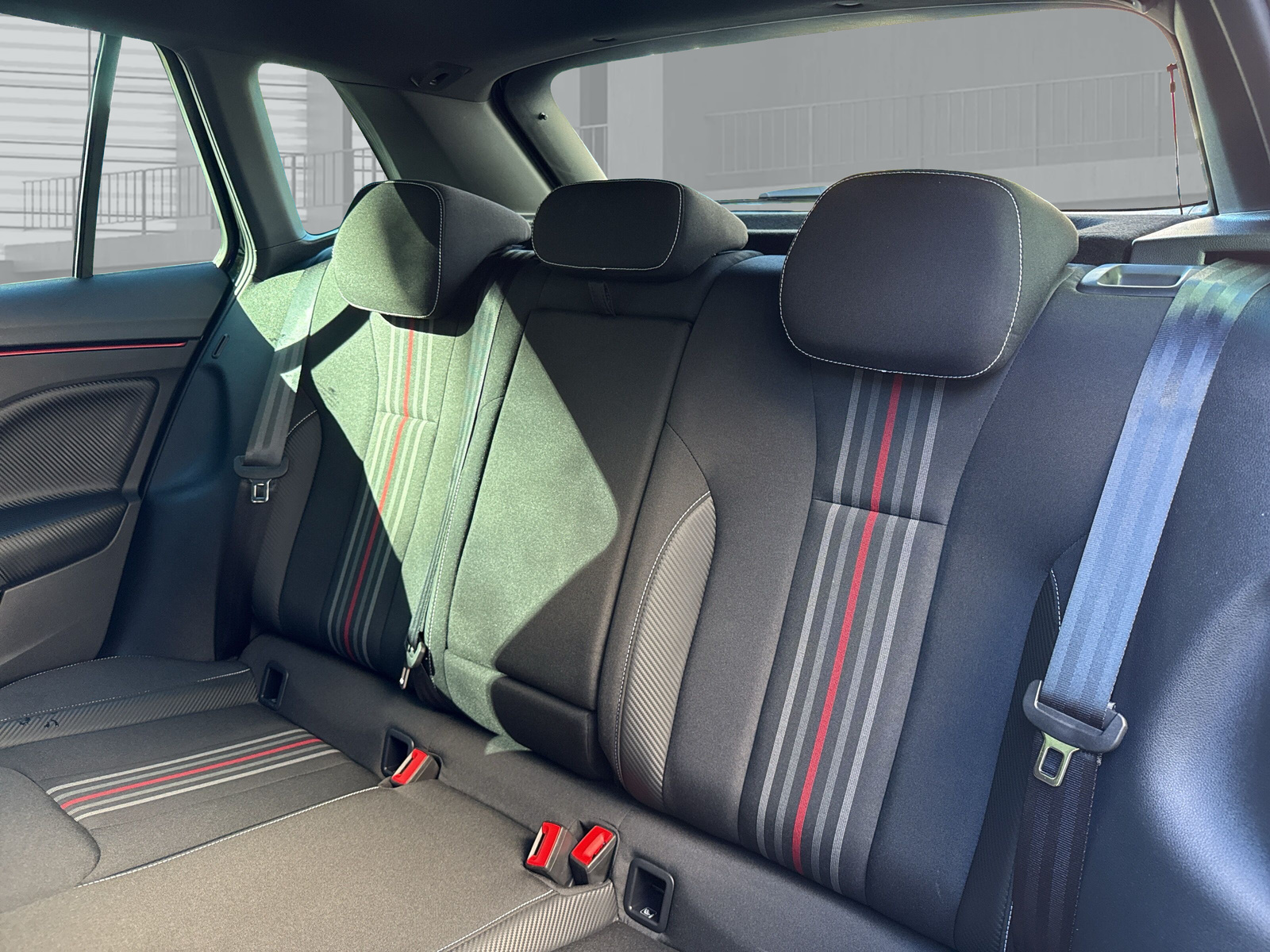 SKODA Kamiq 1.0 TSI Monte Carlo DSG-image-16