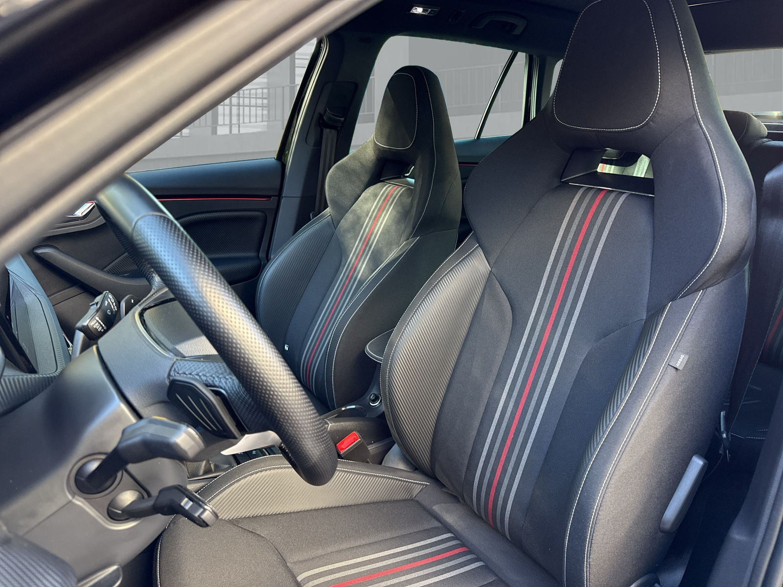 SKODA Kamiq 1.0 TSI Monte Carlo DSG-image-11