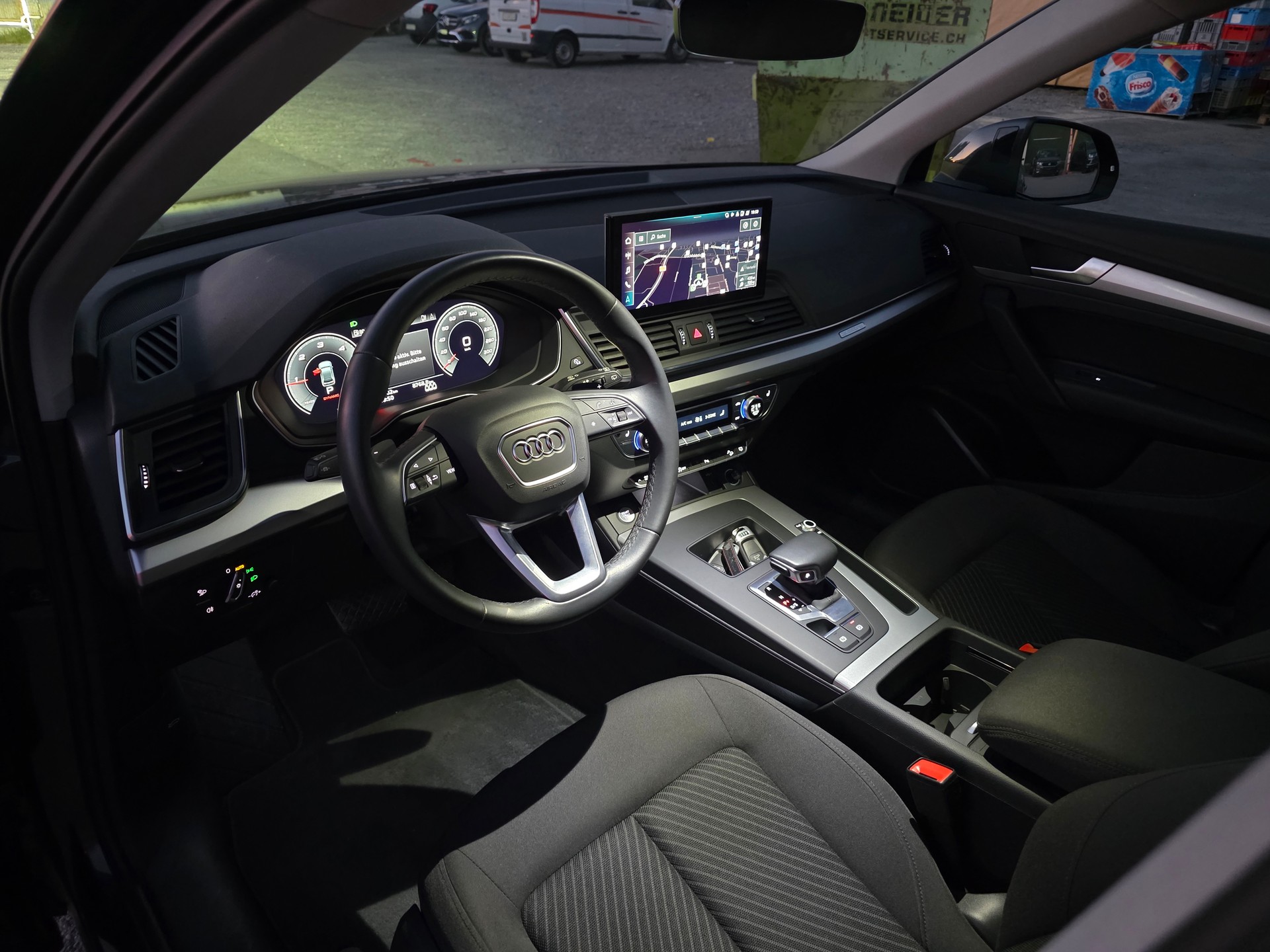 AUDI 2.0 40 TDI quattro S-Tronic-image-4