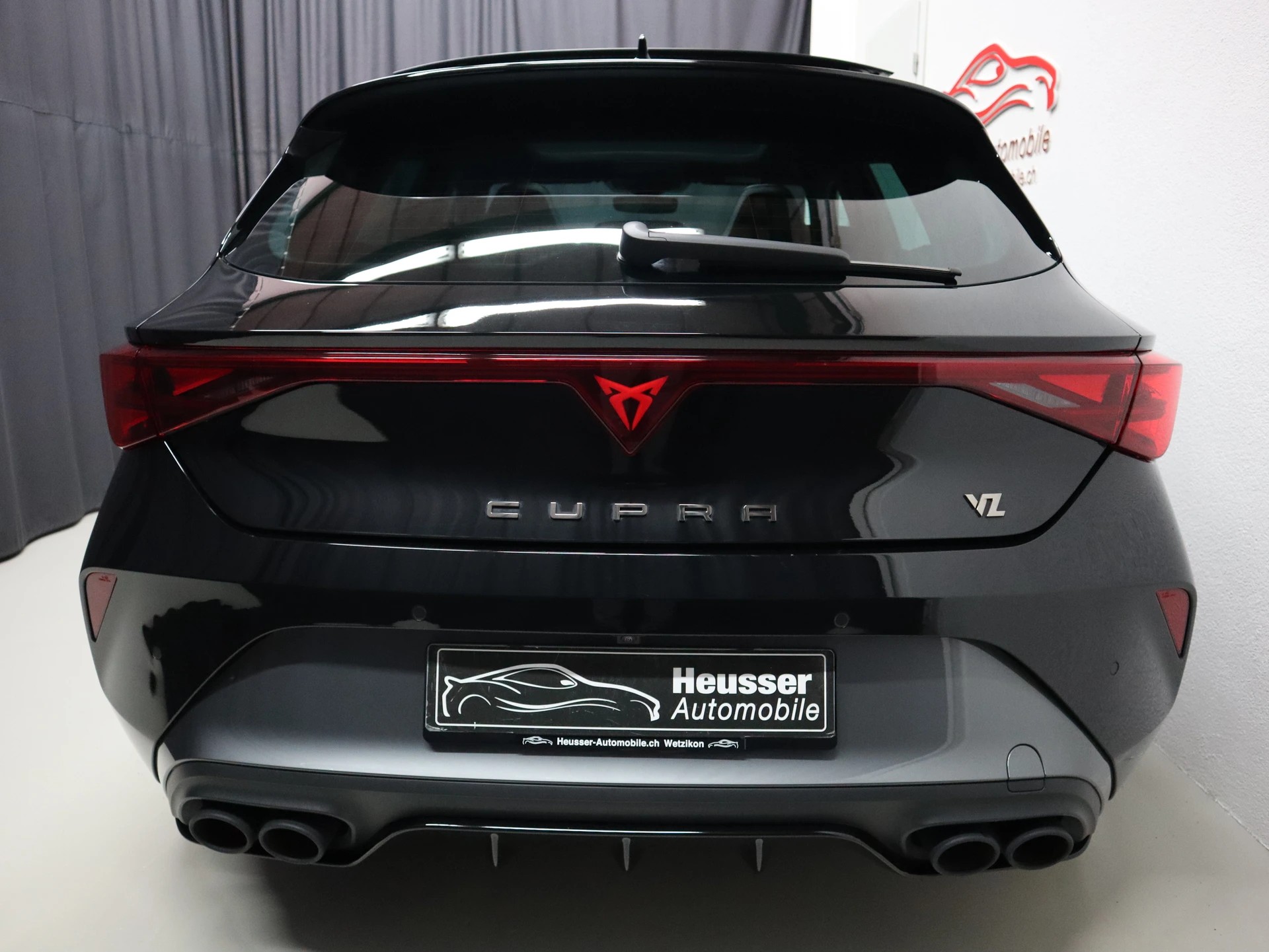CUPRA LEON 2.0 TSI VZ DSG - Panorama - Navi - Leder - Sennheiser - Kamera - 300 PS-image-4