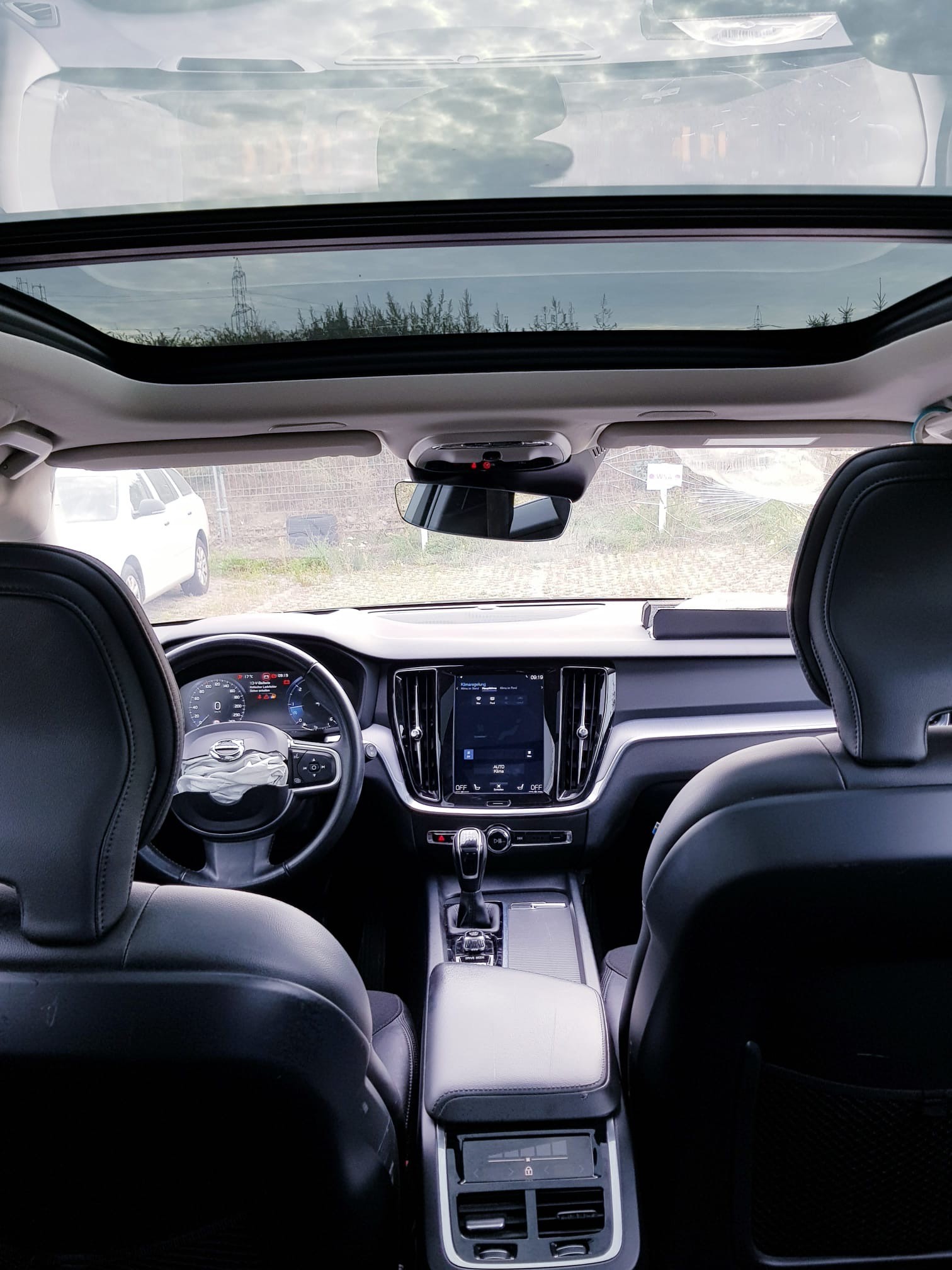 VOLVO V60 D3 Momentum-image-9