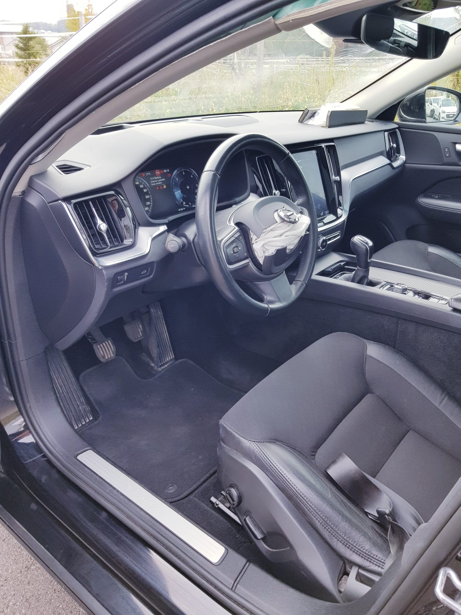 VOLVO V60 D3 Momentum-image-6