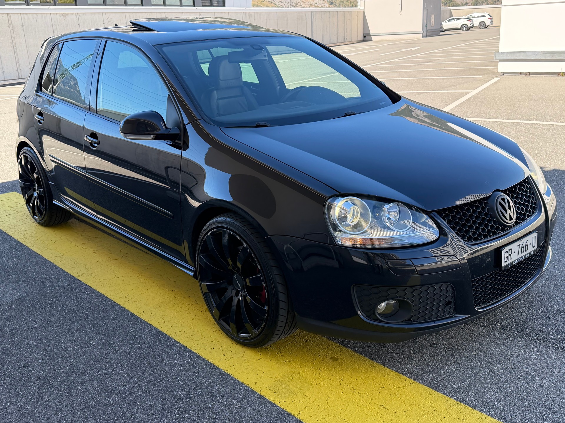 VW Golf 2.0 TFSI GTI-image-6