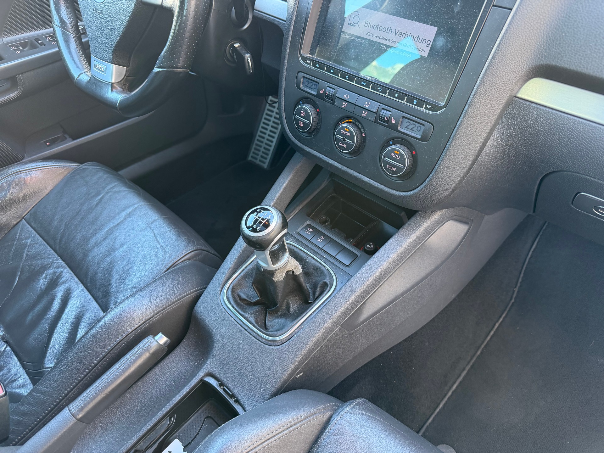 VW Golf 2.0 TFSI GTI-image-16