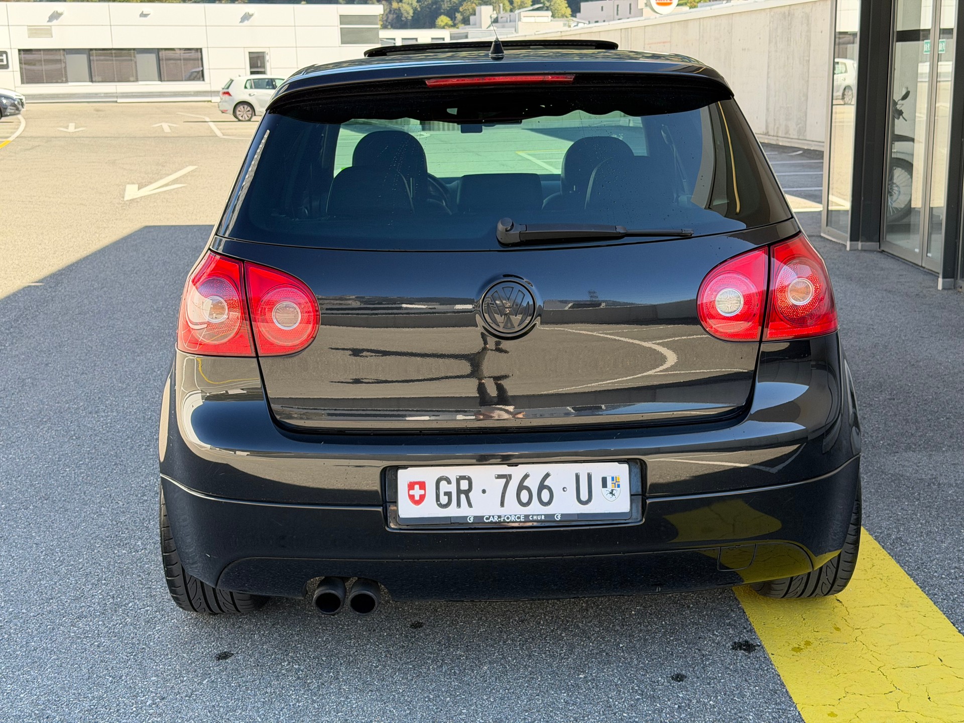VW Golf 2.0 TFSI GTI-image-3