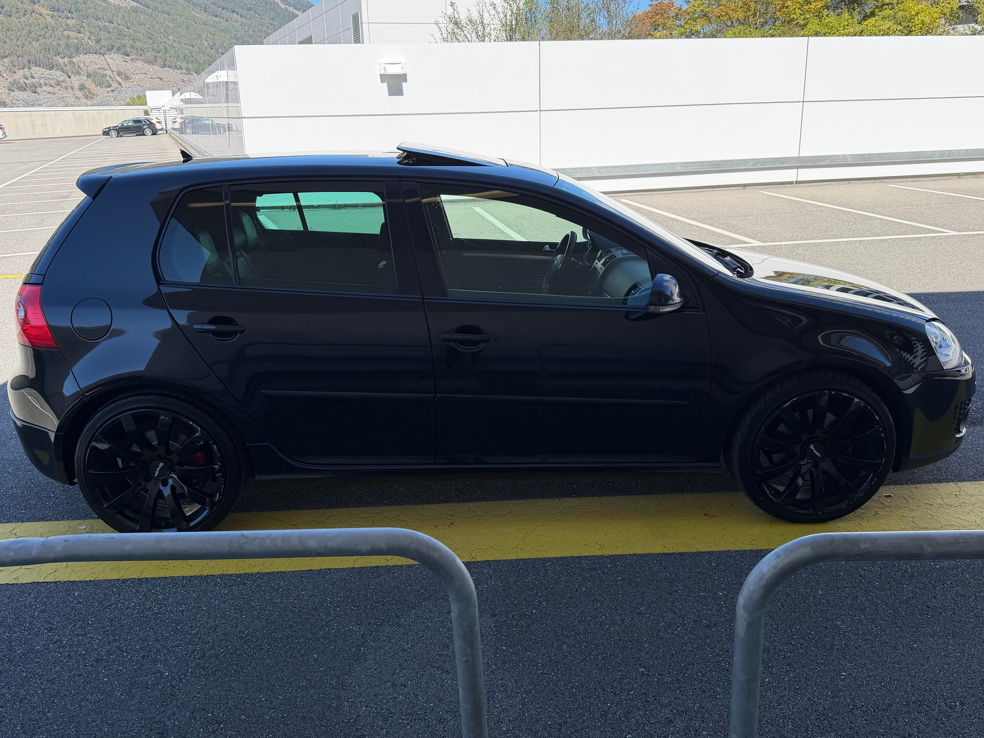 VW Golf 2.0 TFSI GTI-image-5