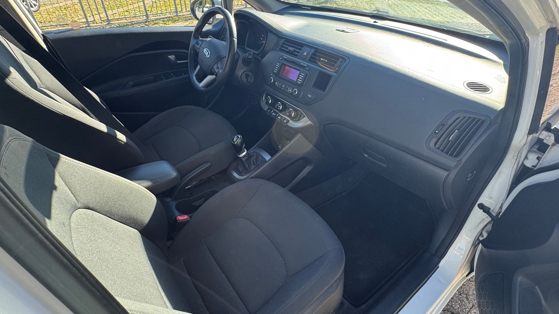 KIA Rio 1.4 CRDi Trend-image-7