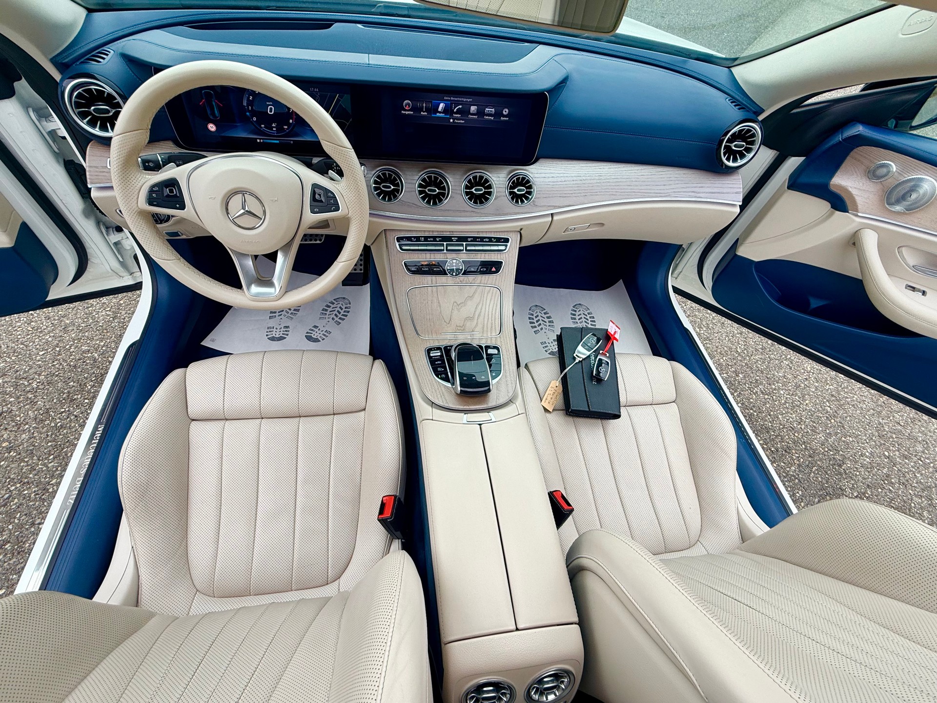 MERCEDES-BENZ E 400 Coupé AMG Line 4 Matic 9G-Tronic-image-18