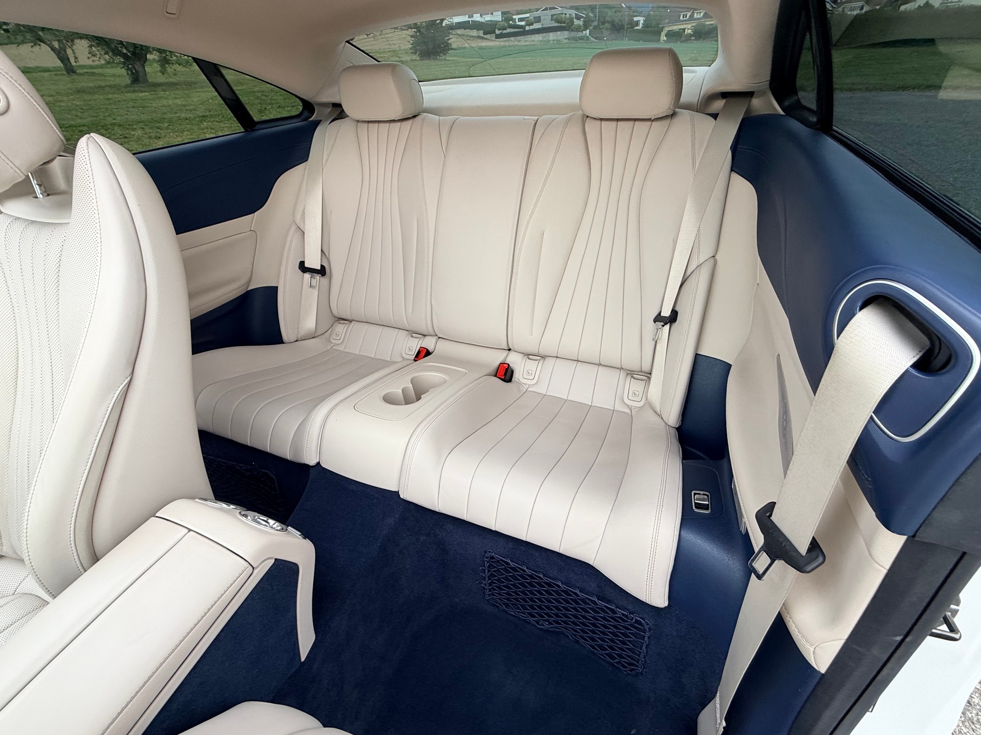 MERCEDES-BENZ E 400 Coupé AMG Line 4 Matic 9G-Tronic-image-23