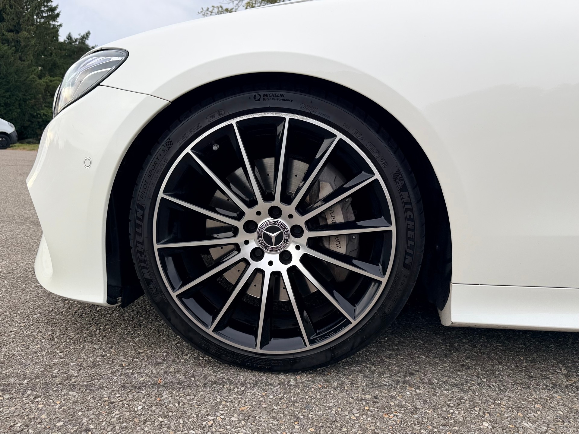 MERCEDES-BENZ E 400 Coupé AMG Line 4 Matic 9G-Tronic-image-16