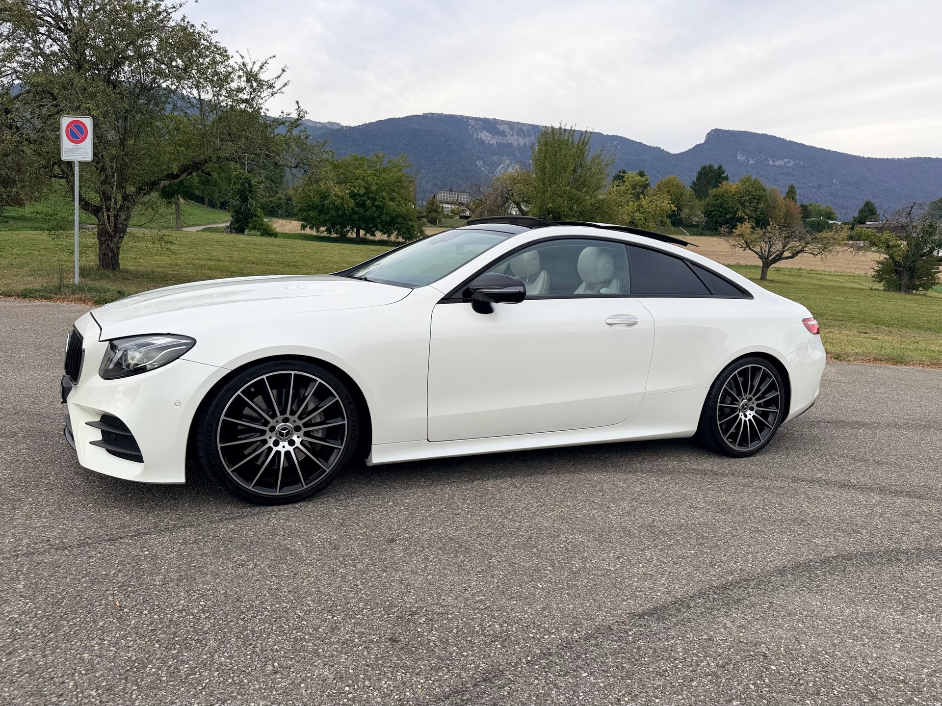 MERCEDES-BENZ E 400 Coupé AMG Line 4 Matic 9G-Tronic-image-14