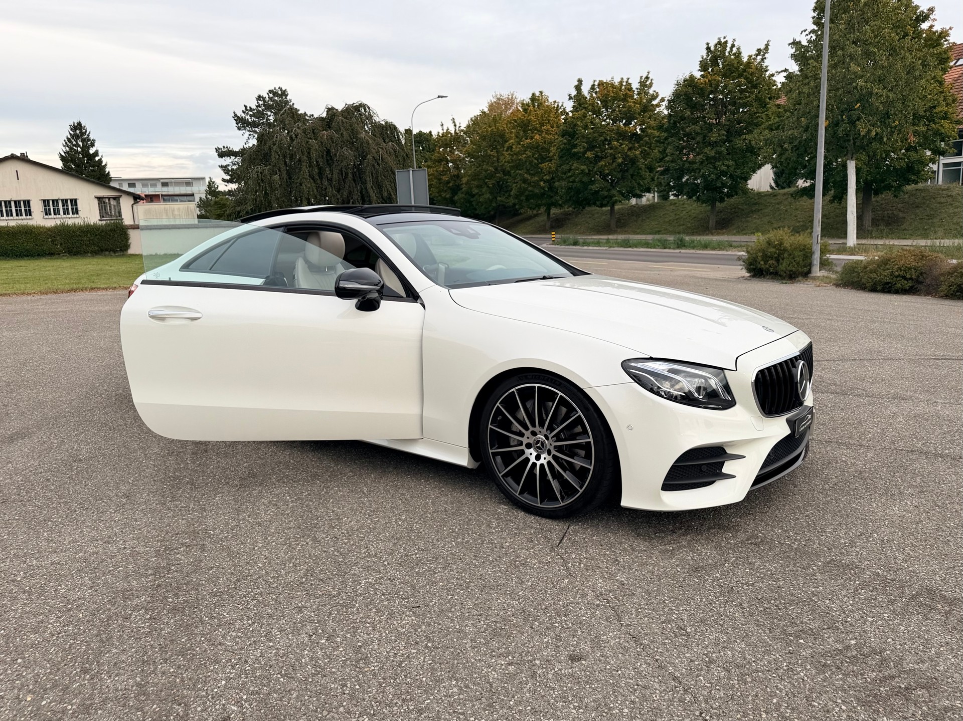 MERCEDES-BENZ E 400 Coupé AMG Line 4 Matic 9G-Tronic-image-20