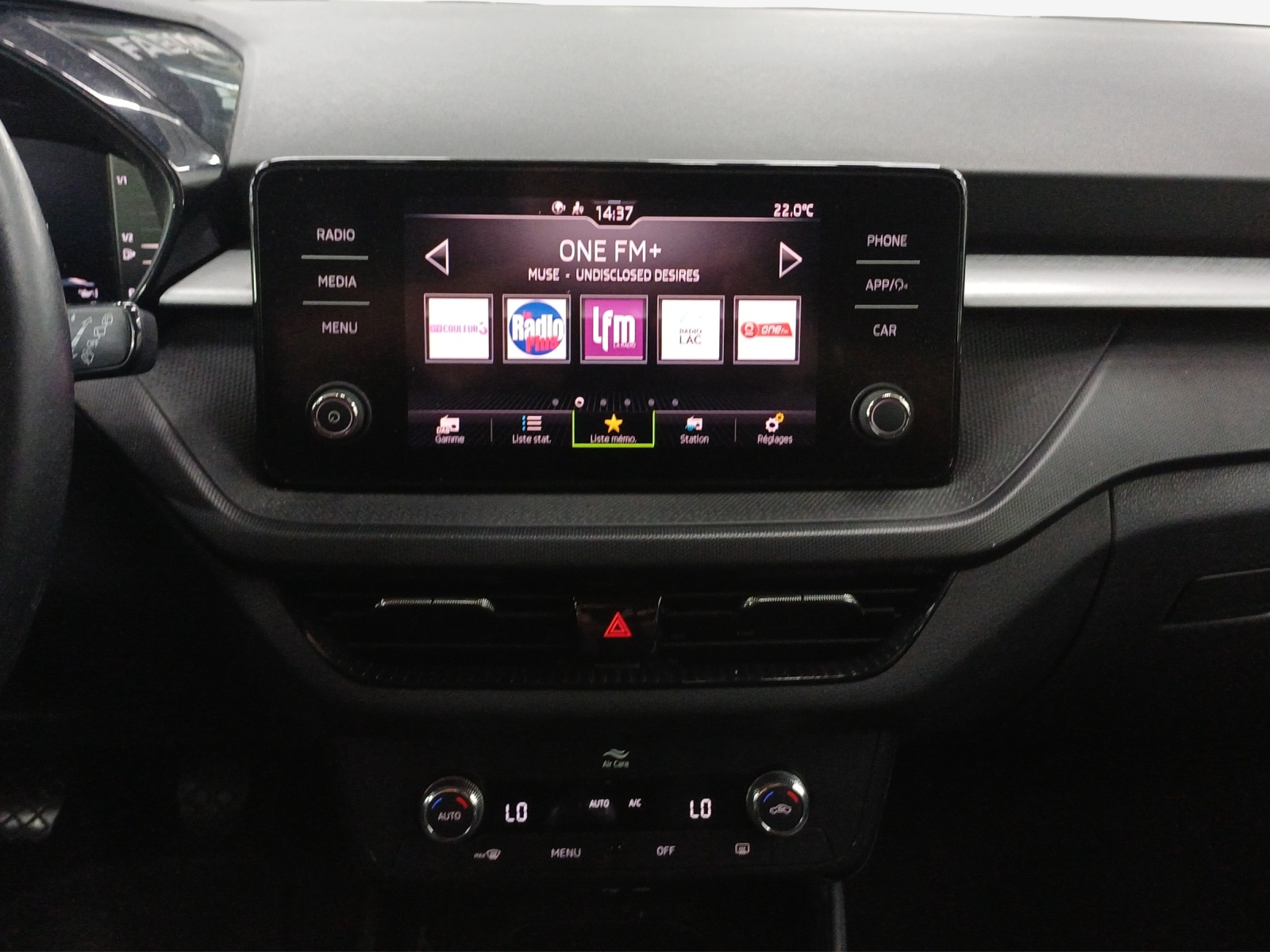 SKODA Fabia 1.0 TSI Ambition-image-10