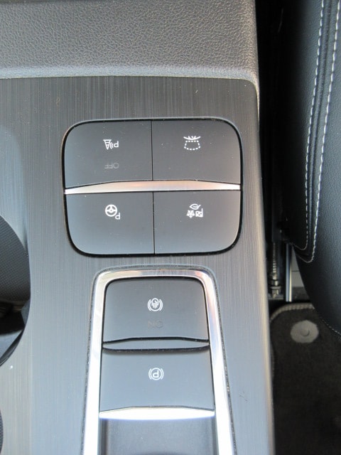 FORD Kuga 2.5 Hybrid Vignale 4x4-image-9