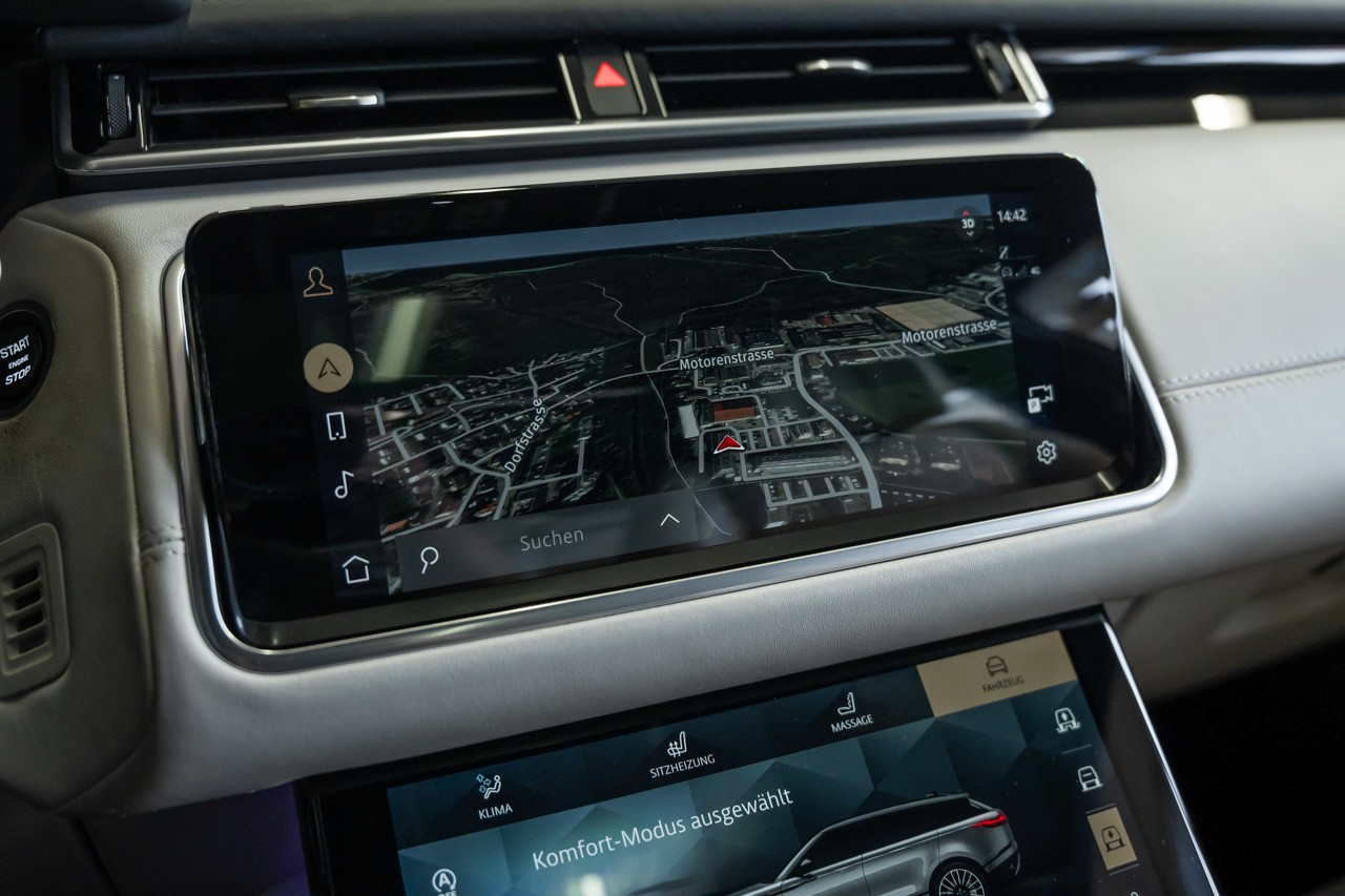 LAND ROVER Range Rover Velar R-Dynamic P 400 HSE Automatic-image-23