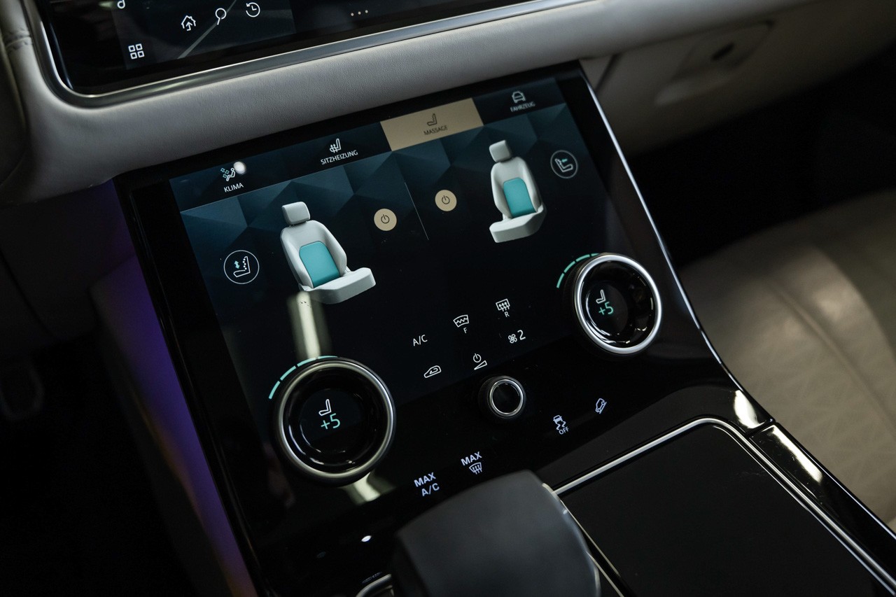 LAND ROVER Range Rover Velar R-Dynamic P 400 HSE Automatic-image-25
