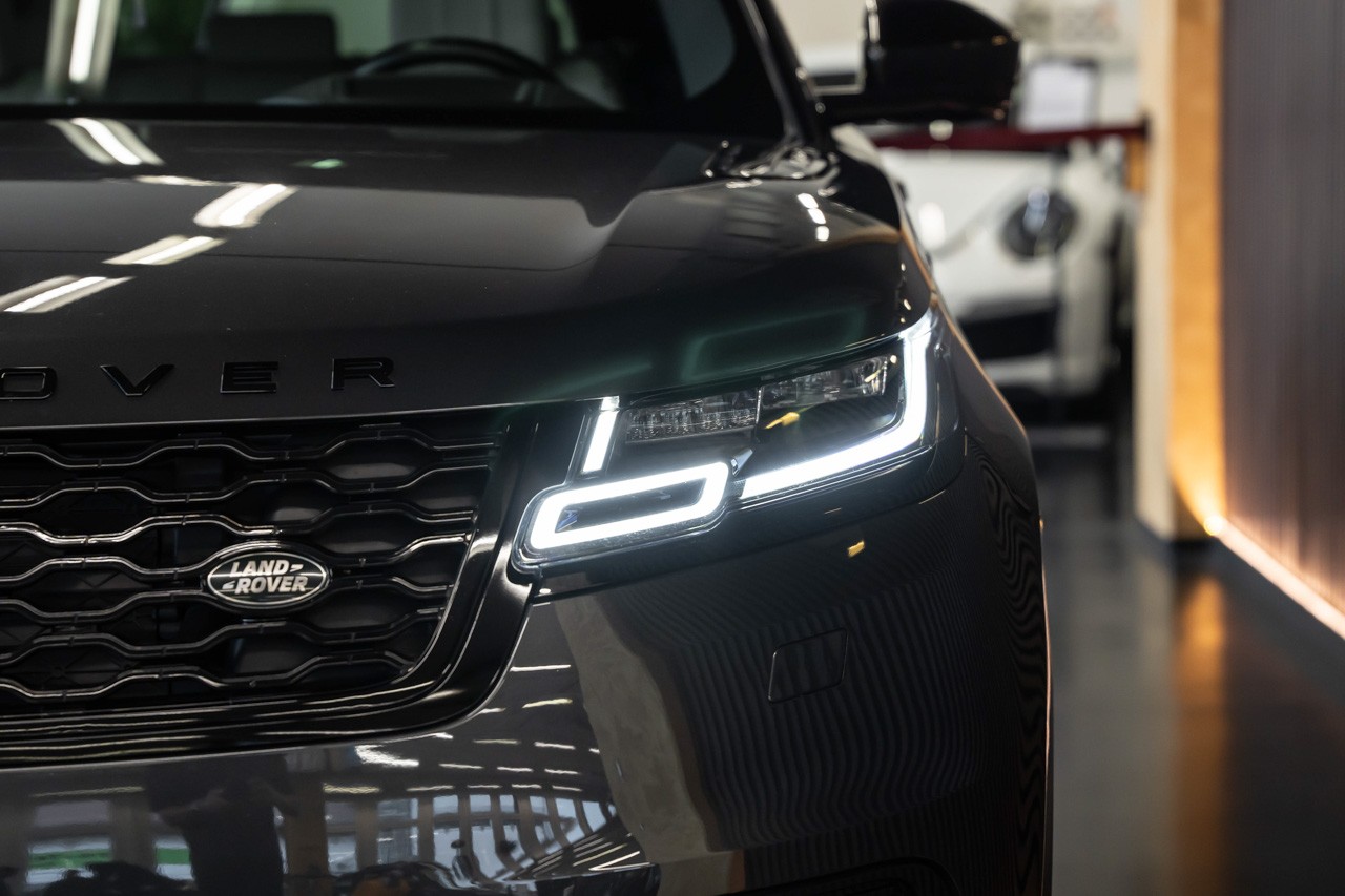 LAND ROVER Range Rover Velar R-Dynamic P 400 HSE Automatic-image-7