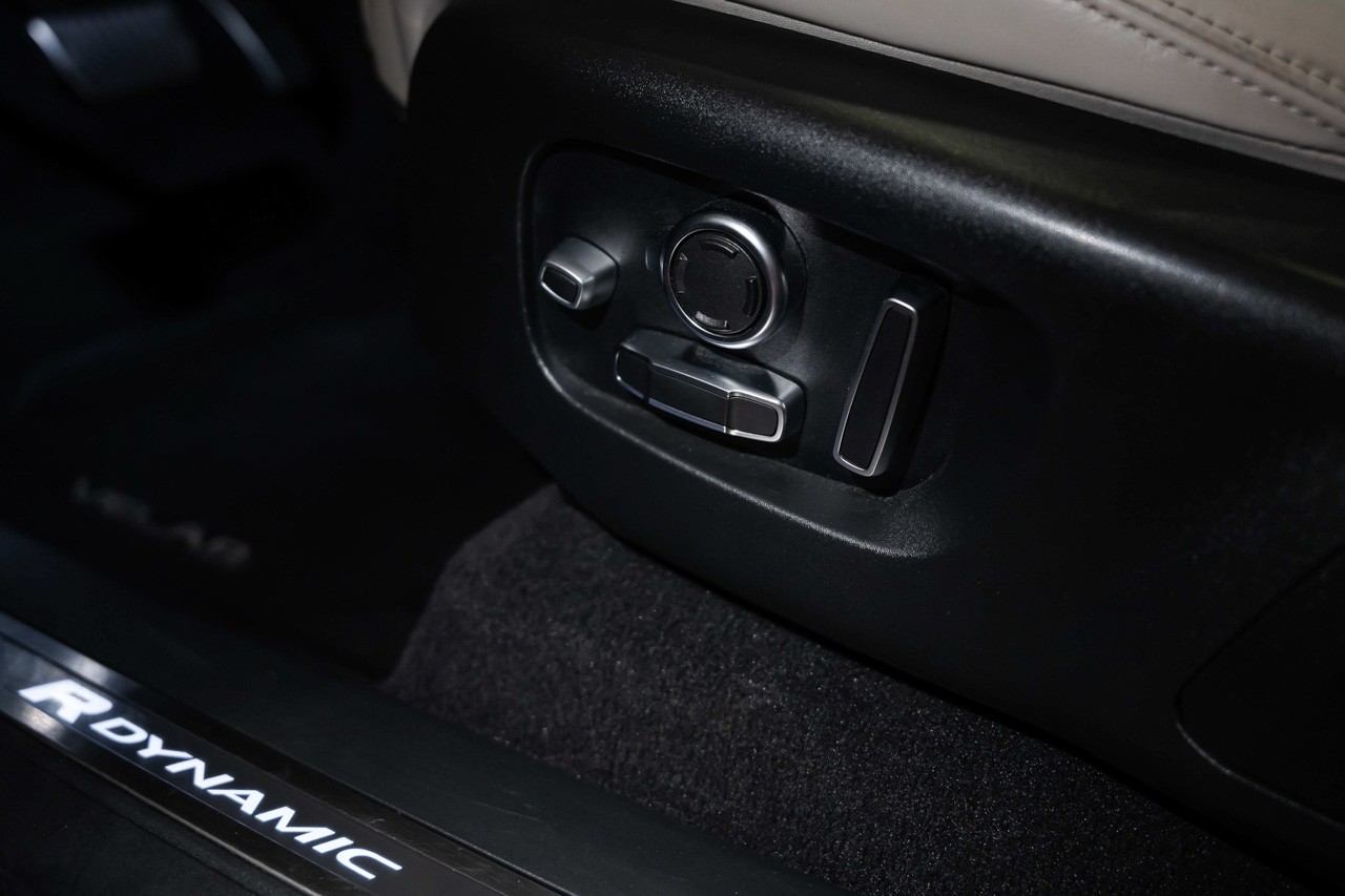 LAND ROVER Range Rover Velar R-Dynamic P 400 HSE Automatic-image-31