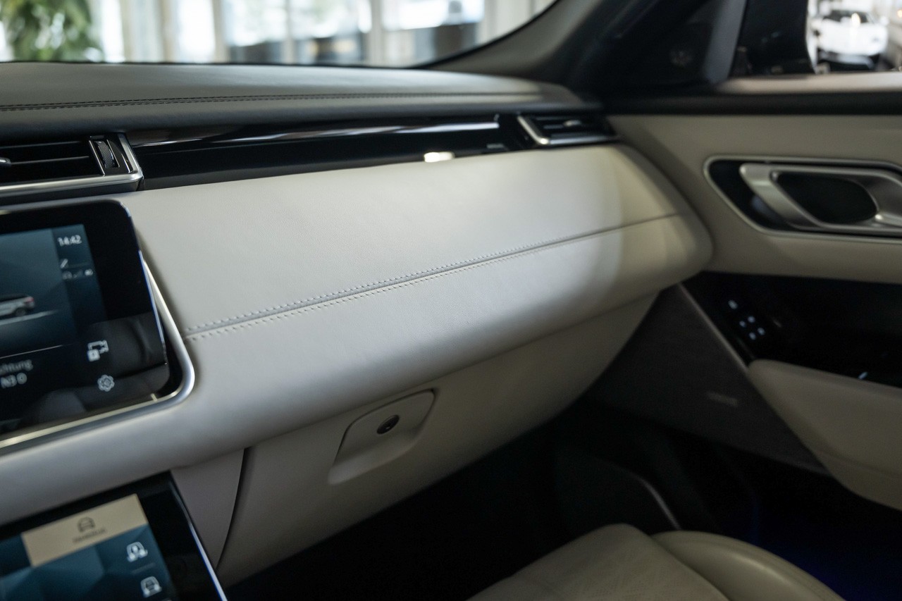 LAND ROVER Range Rover Velar R-Dynamic P 400 HSE Automatic-image-38