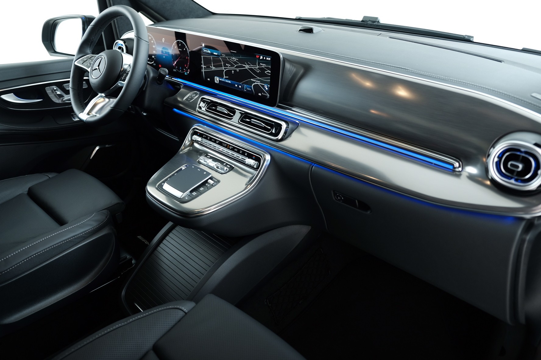 MERCEDES-BENZ V 300 d Exclusive 4matic lang Swiss Edition W447-image-3