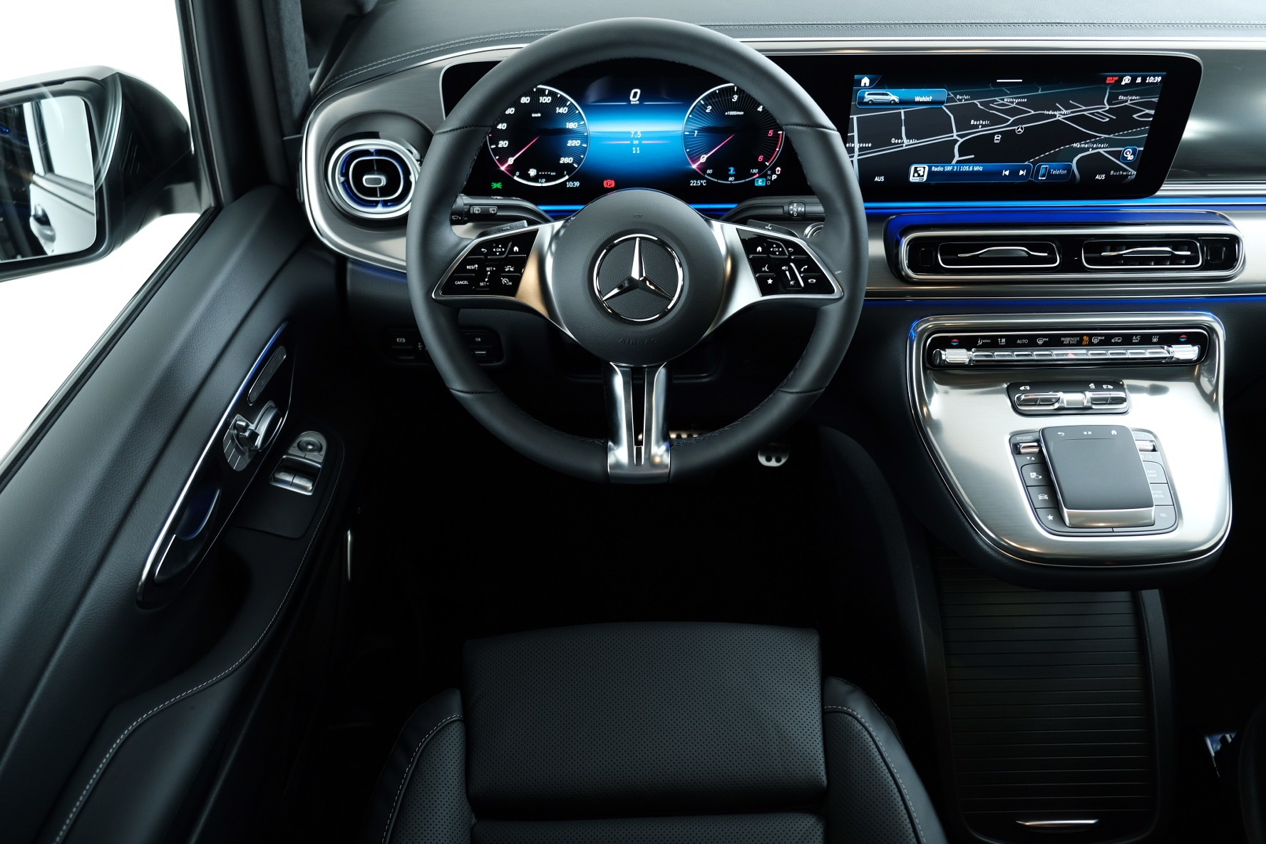 MERCEDES-BENZ V 300 d Exclusive 4matic lang Swiss Edition W447-image-4