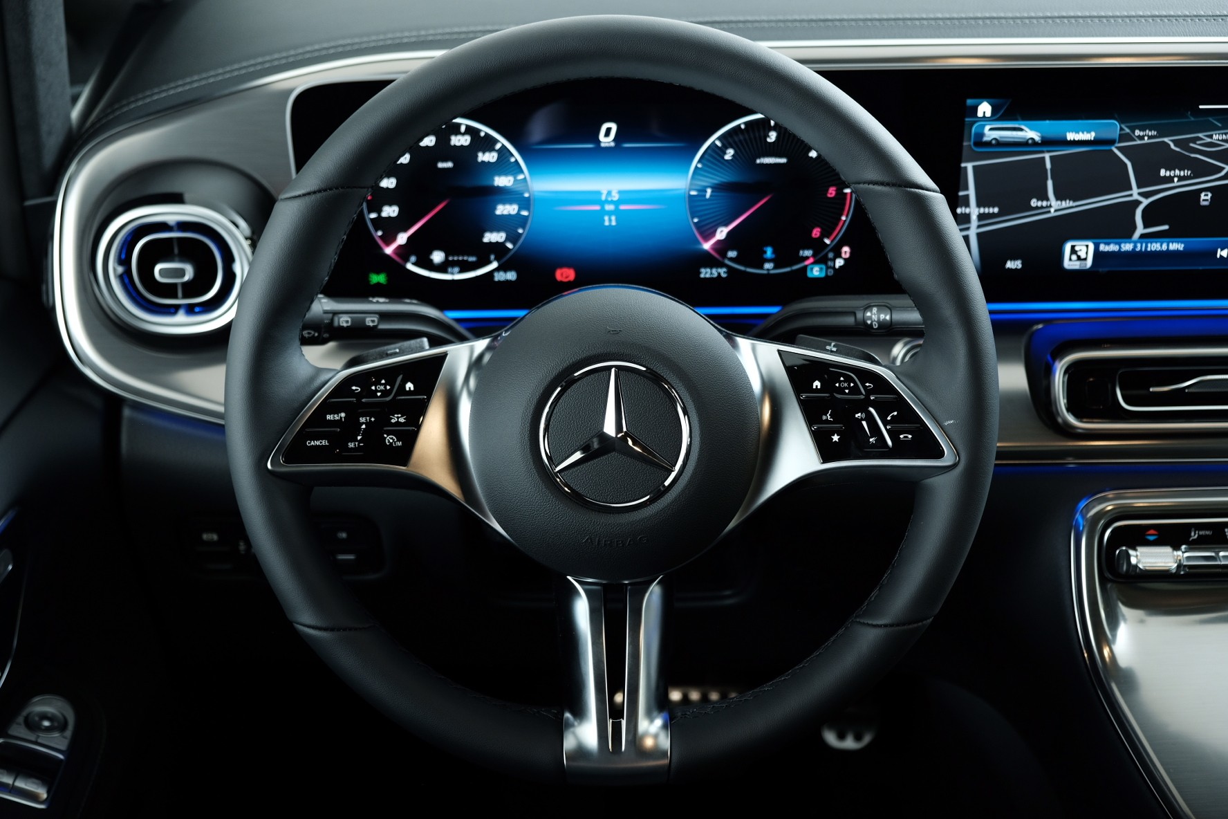 MERCEDES-BENZ V 300 d Exclusive 4matic lang Swiss Edition W447-image-5