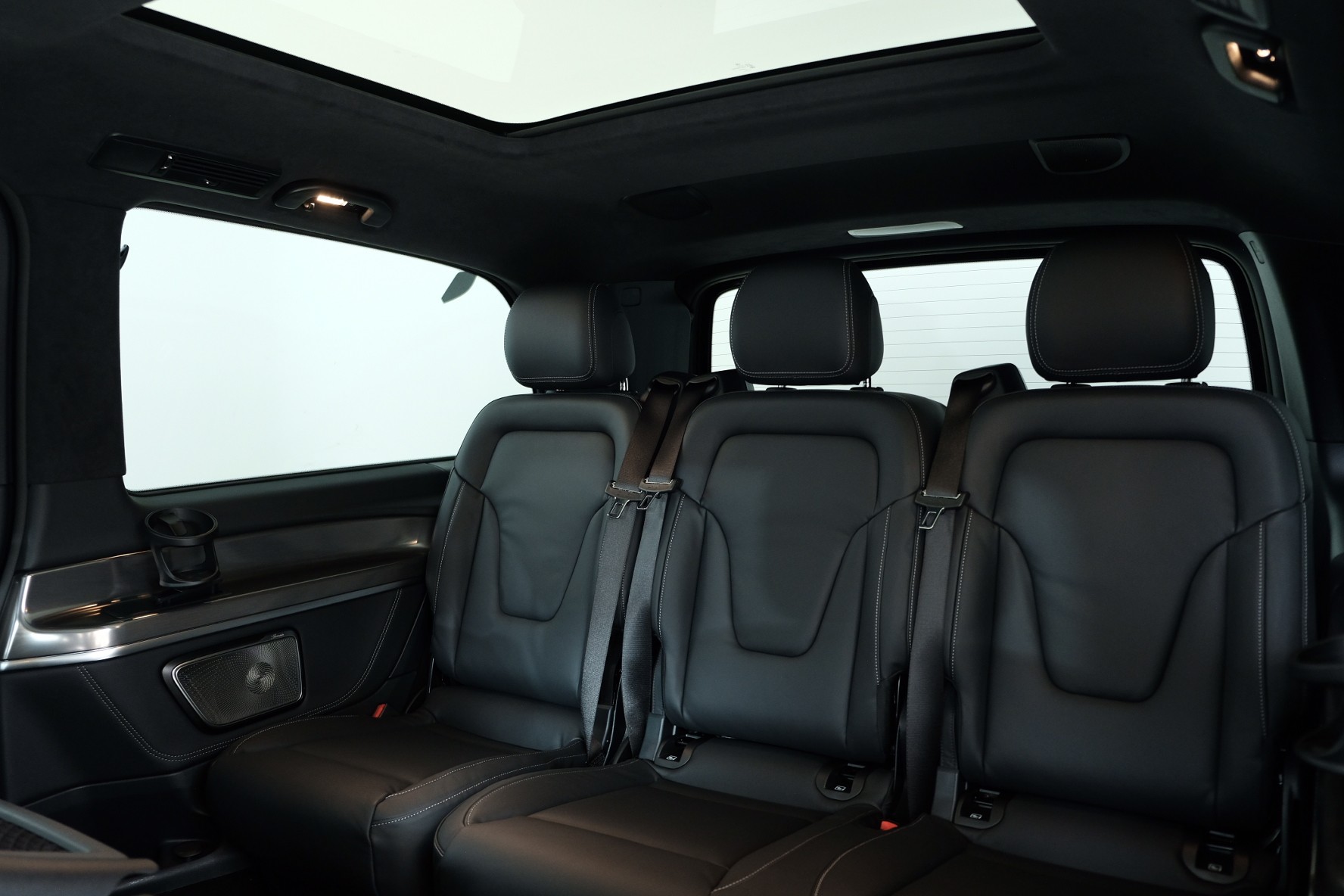 MERCEDES-BENZ V 300 d Exclusive 4matic lang Swiss Edition W447-image-11