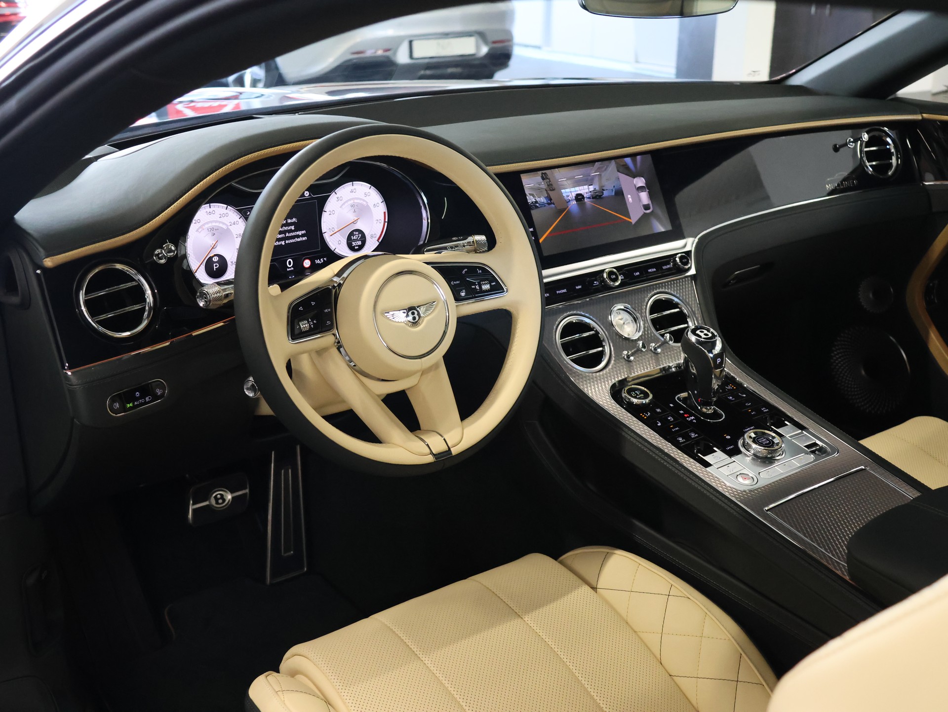 BENTLEY Continental GT 4.0 V8 Mulliner-image-21