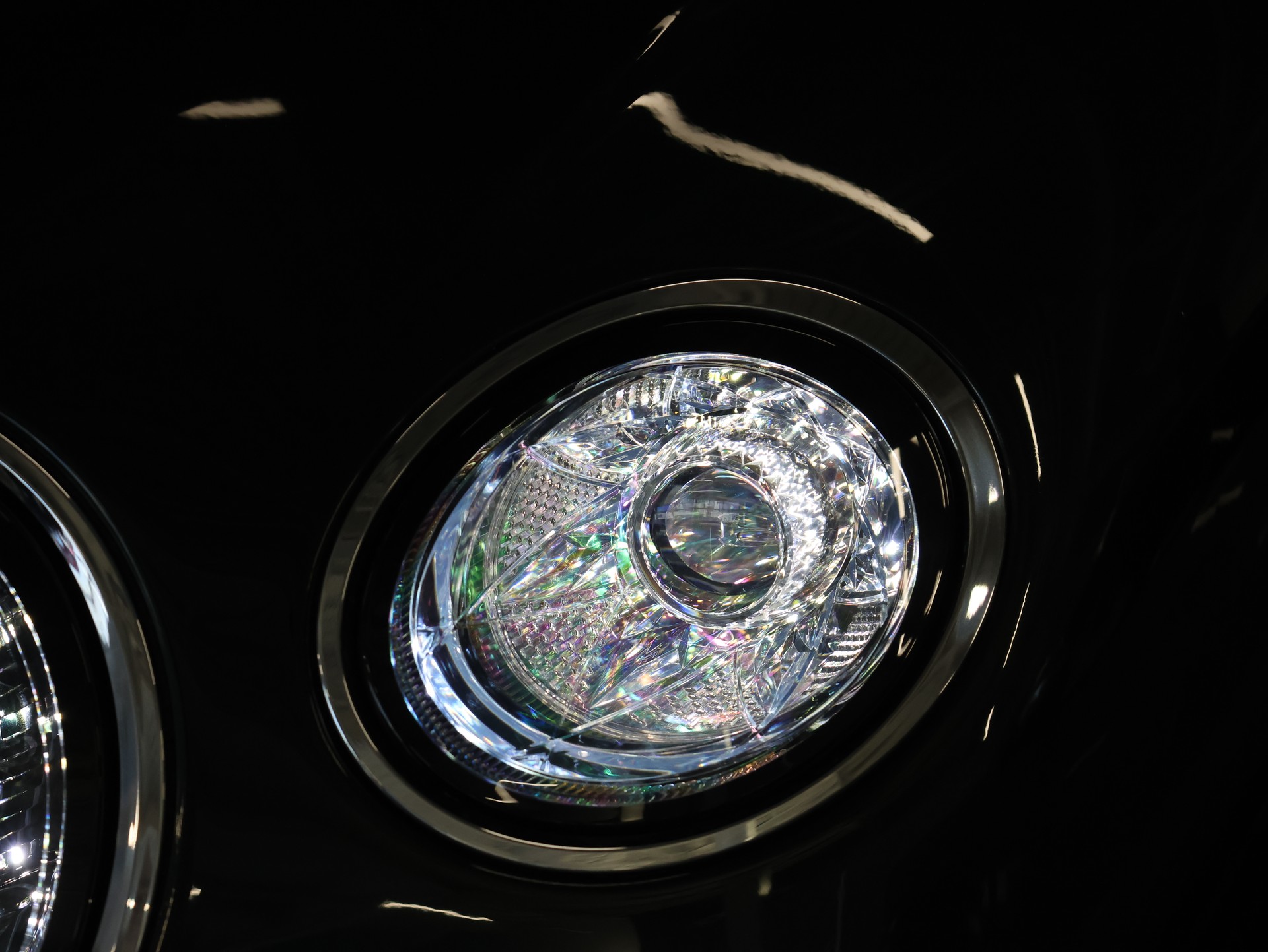 BENTLEY Continental GT 4.0 V8 Mulliner-image-5